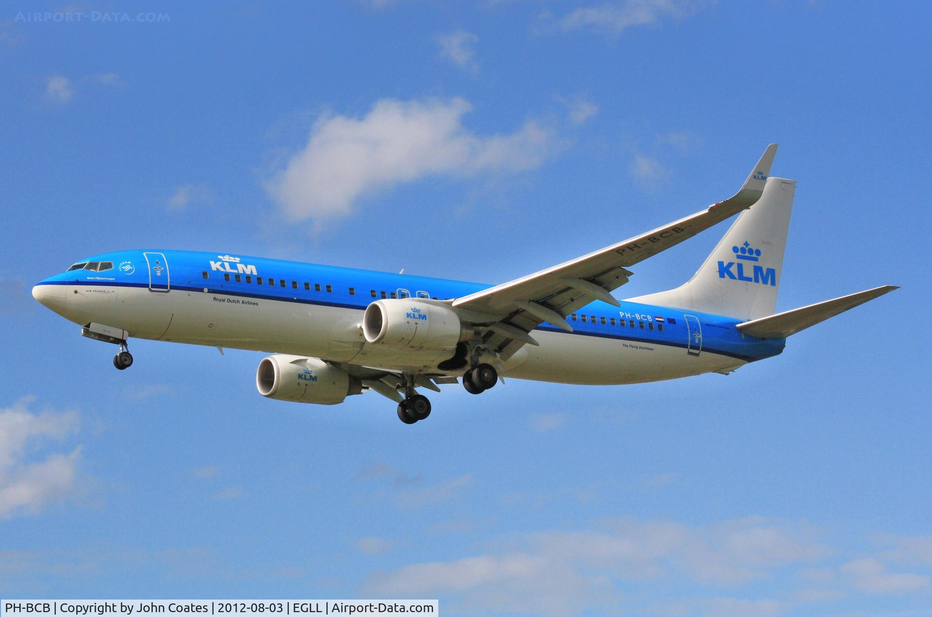PH-BCB, 2011 Boeing 737-8K2 C/N 39443, Approach 27L