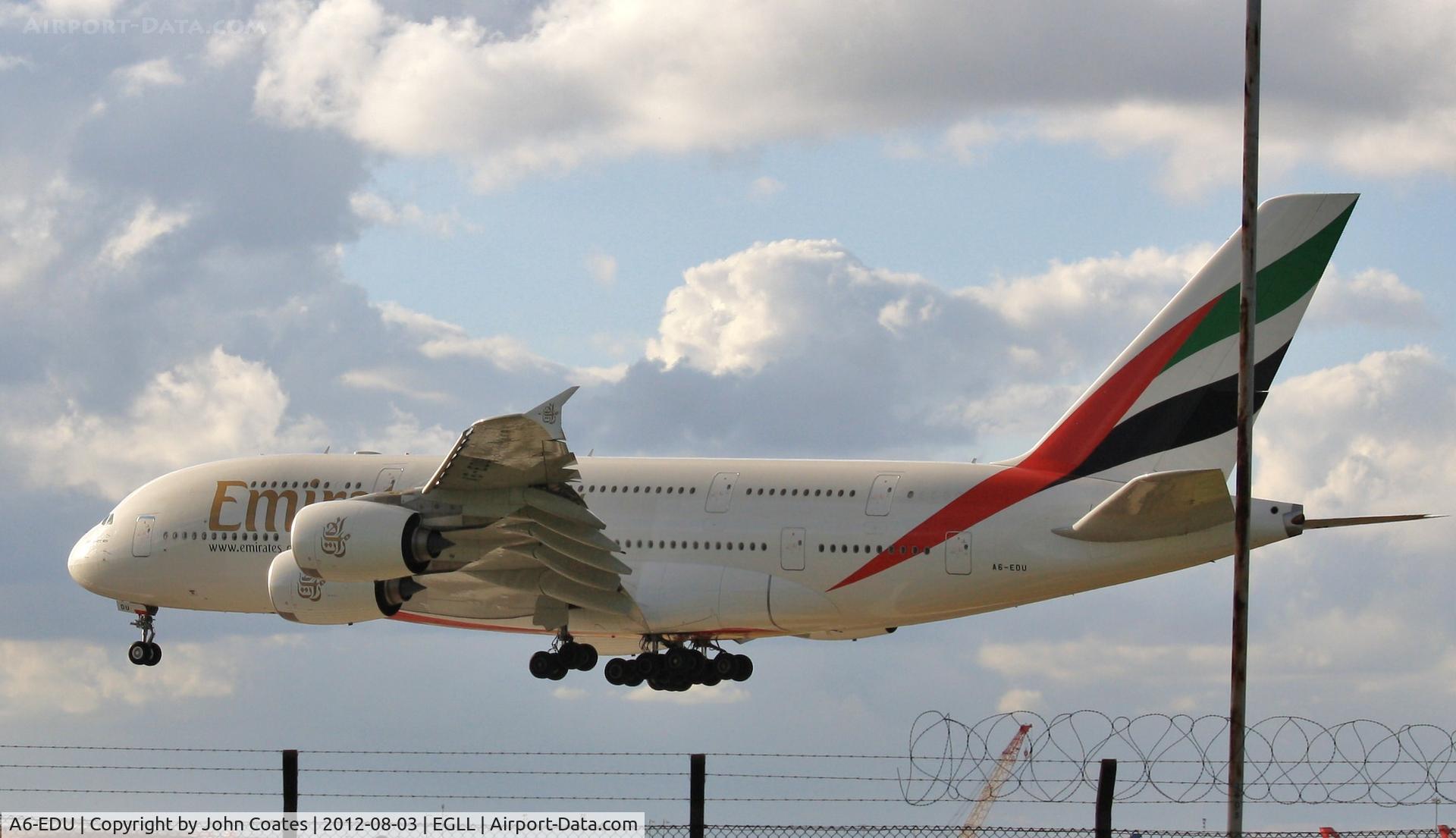 A6-EDU, 2011 Airbus A380-861 C/N 098, Arriving 27L