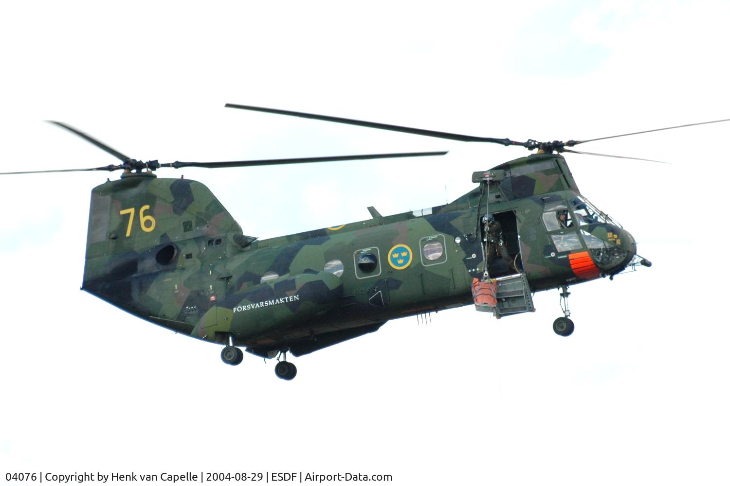 04076, Boeing Vertol Hkp4B C/N 408, SAR demo of a Hkp4B of the Swedish Defense Helicopter Fleet, at Ronneby Air Base, 2004.
