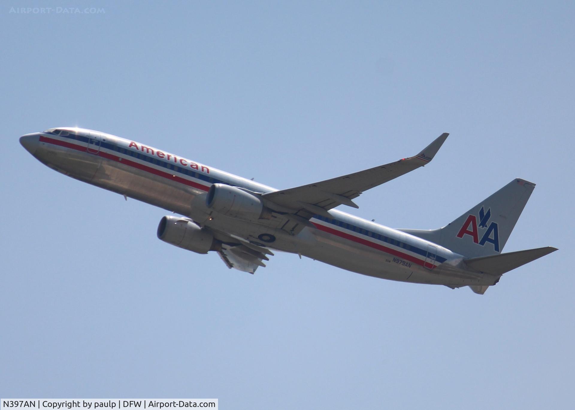N397AN, 1999 Boeing 767-323/ER C/N 29604, At DFW.