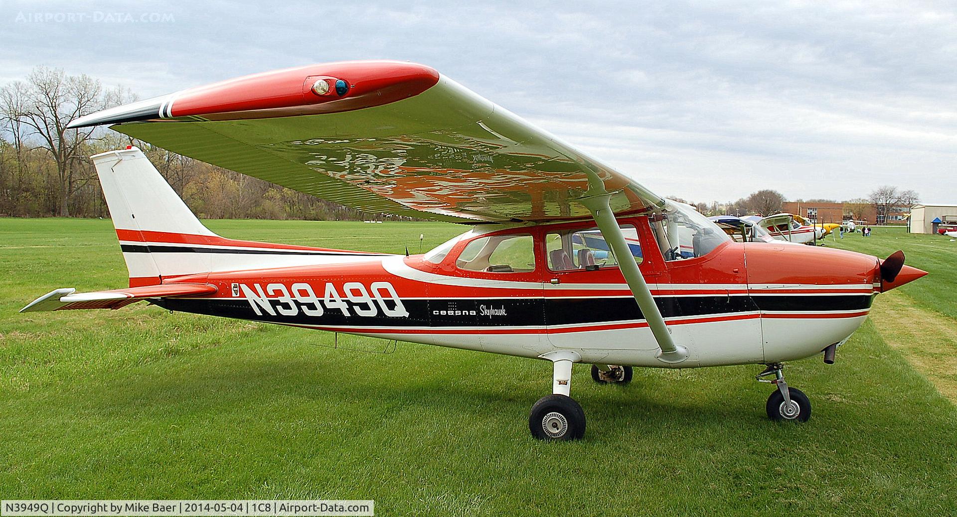 N3949Q, 1971 Cessna 172L C/N 17260049, N3949Q @ 1C8
