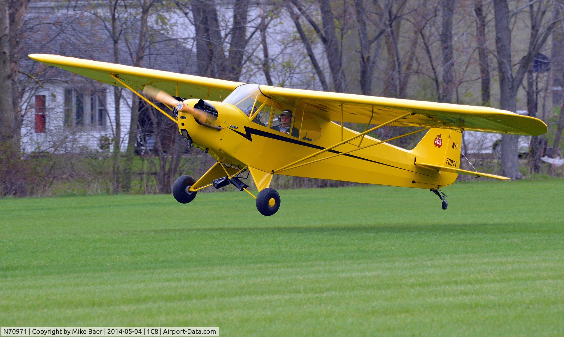 N70971, Piper J3C-65 Cub Cub C/N 18001, N70971 @ 1C8
