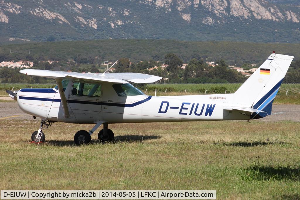 D-EIUW, Reims FA152 Aerobat C/N 0421, Parked