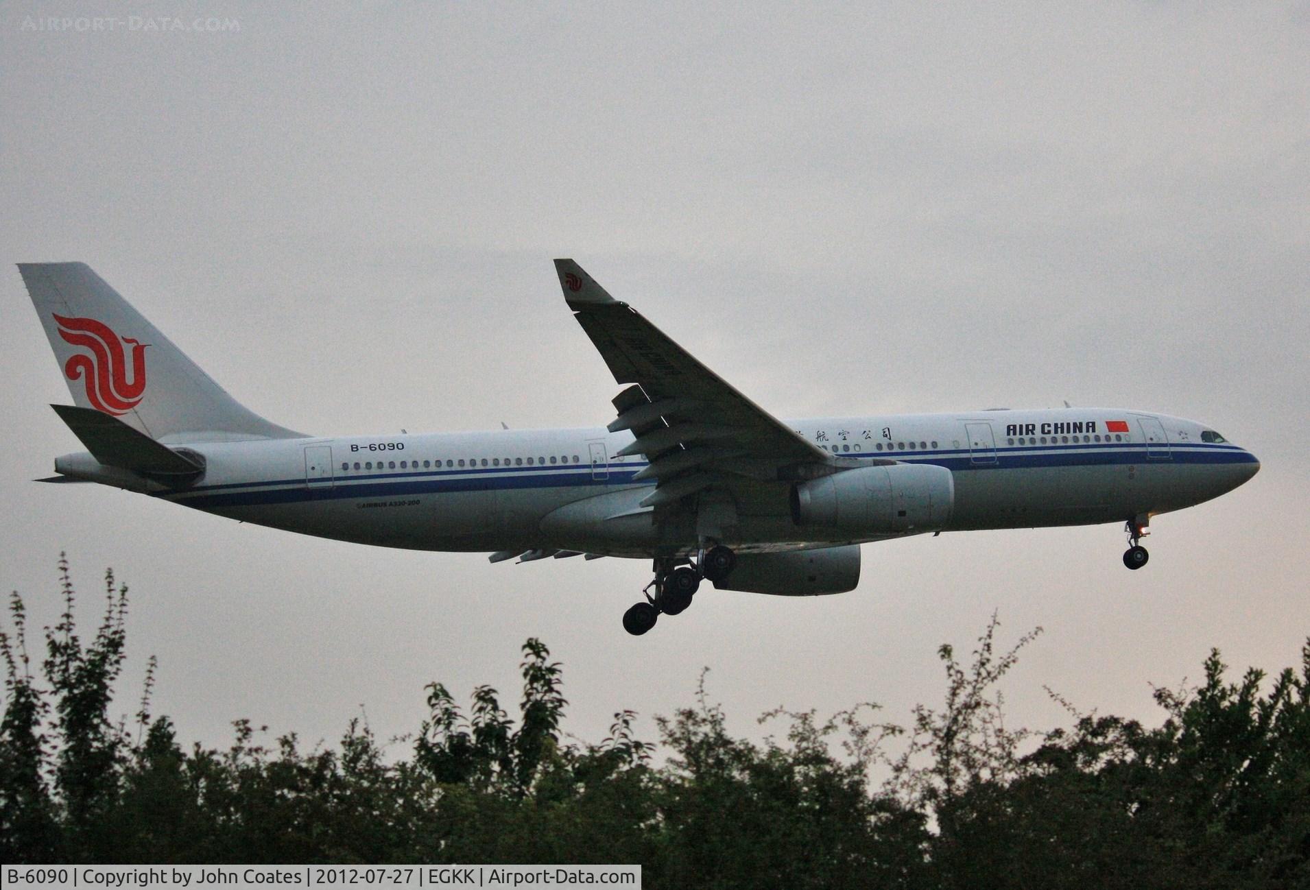B-6090, 2007 Airbus A330-243 C/N 860, Dawn arrival