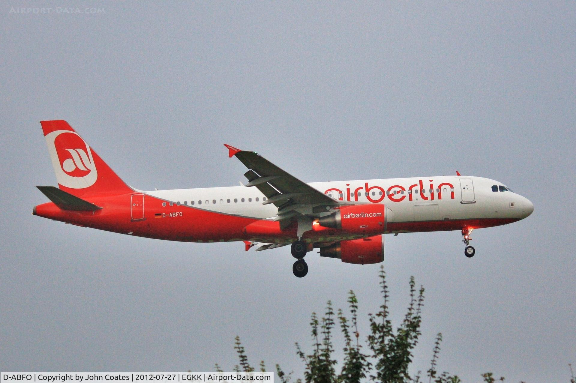 D-ABFO, 2010 Airbus A320-214 C/N 4564, Early arrival