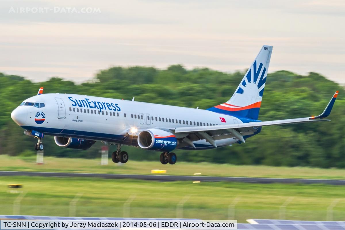 TC-SNN, 2010 Boeing 737-8HC C/N 40775, Boeing 737-8HC