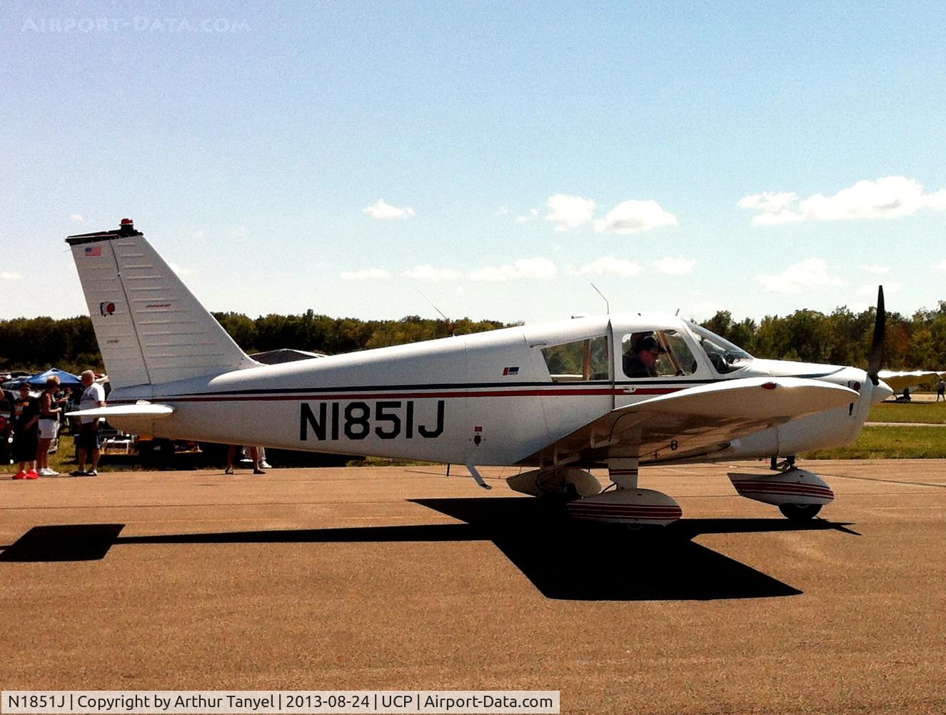N1851J, 1968 Piper PA-28-140 C/N 28-24288, Taxiing to takeoff after UCP Wheels and Wings Airshow