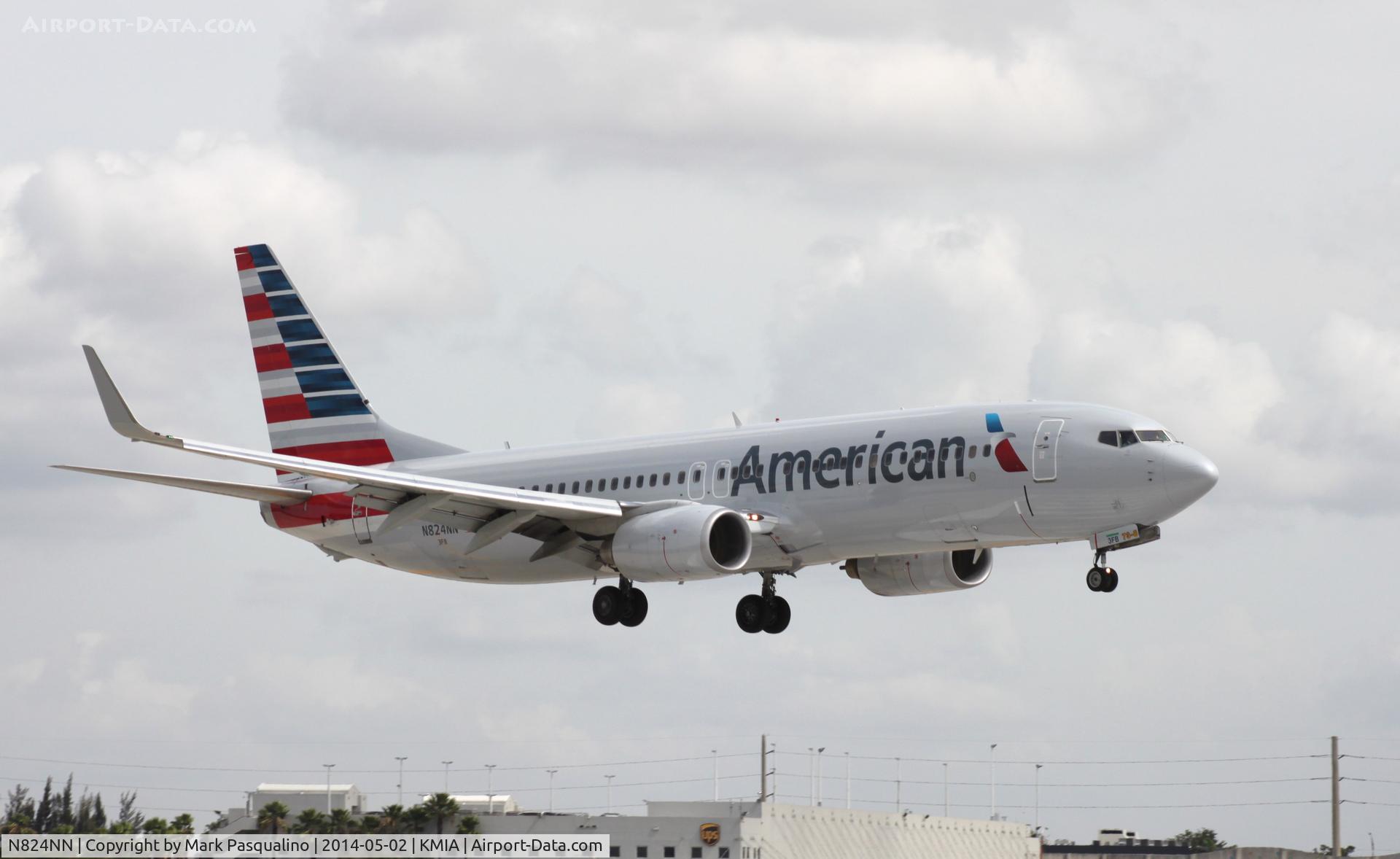 N824NN, 2010 Boeing 737-823 C/N 30916, Boeing 737-800