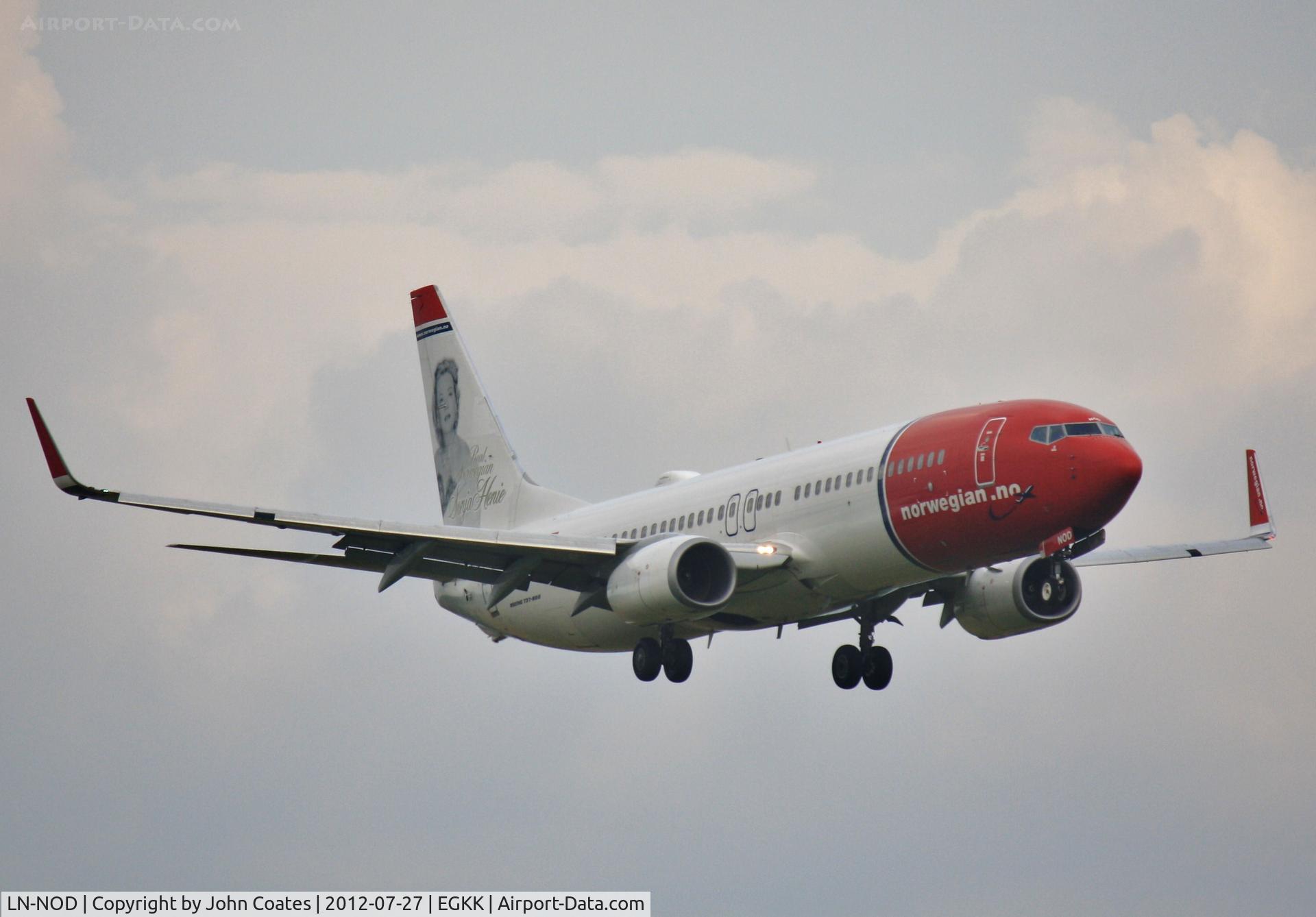 LN-NOD, 2008 Boeing 737-8Q8 C/N 35280, Approach 08