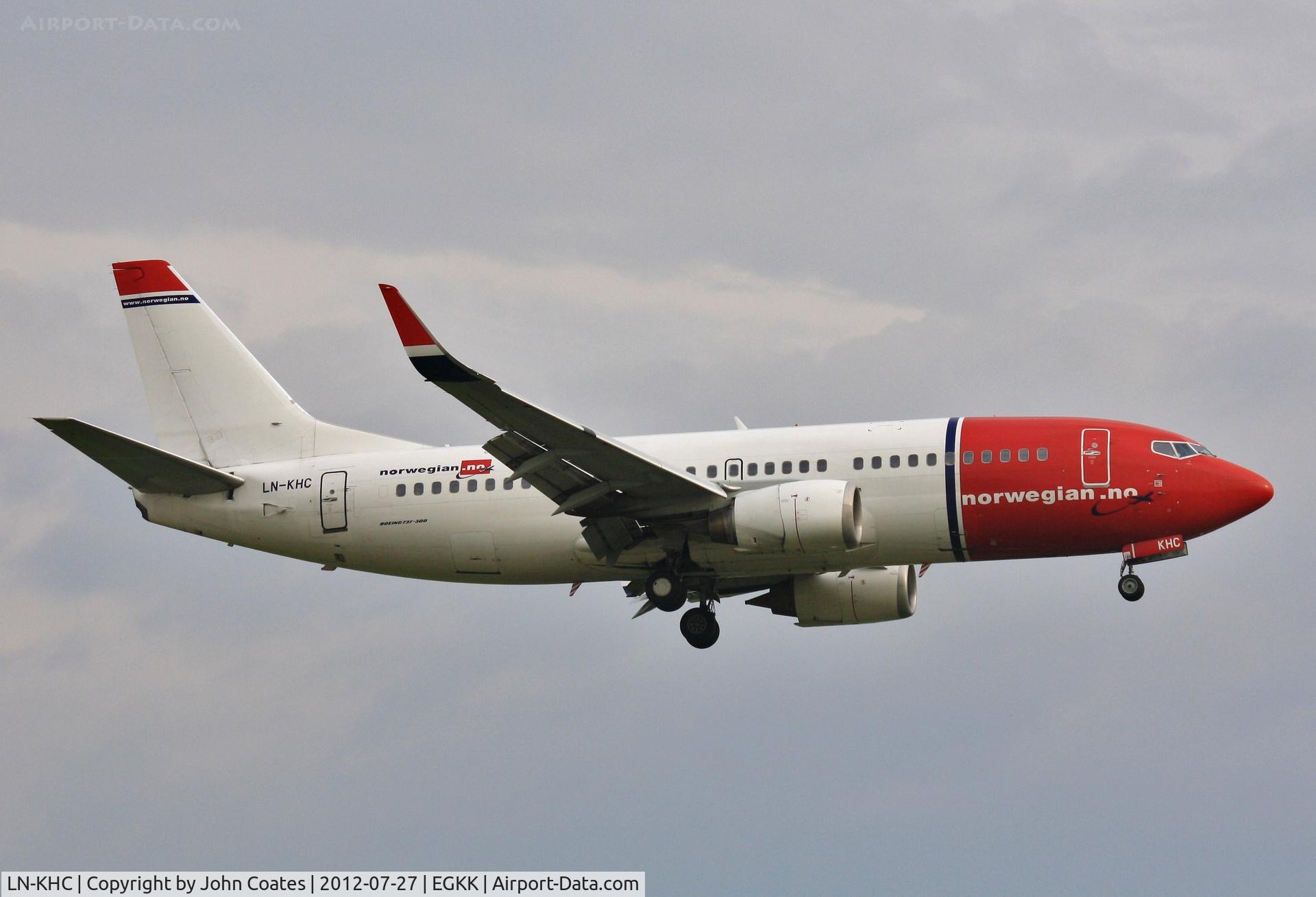 LN-KHC, 1998 Boeing 737-31S C/N 29265, Arriving 08