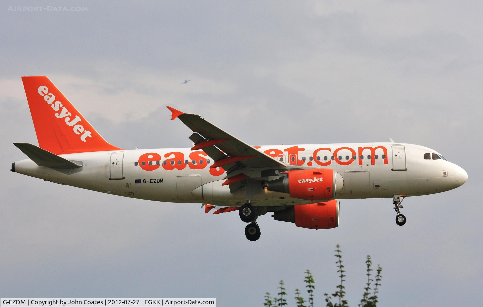 G-EZDM, 2008 Airbus A319-111 C/N 3571, Arriving 08