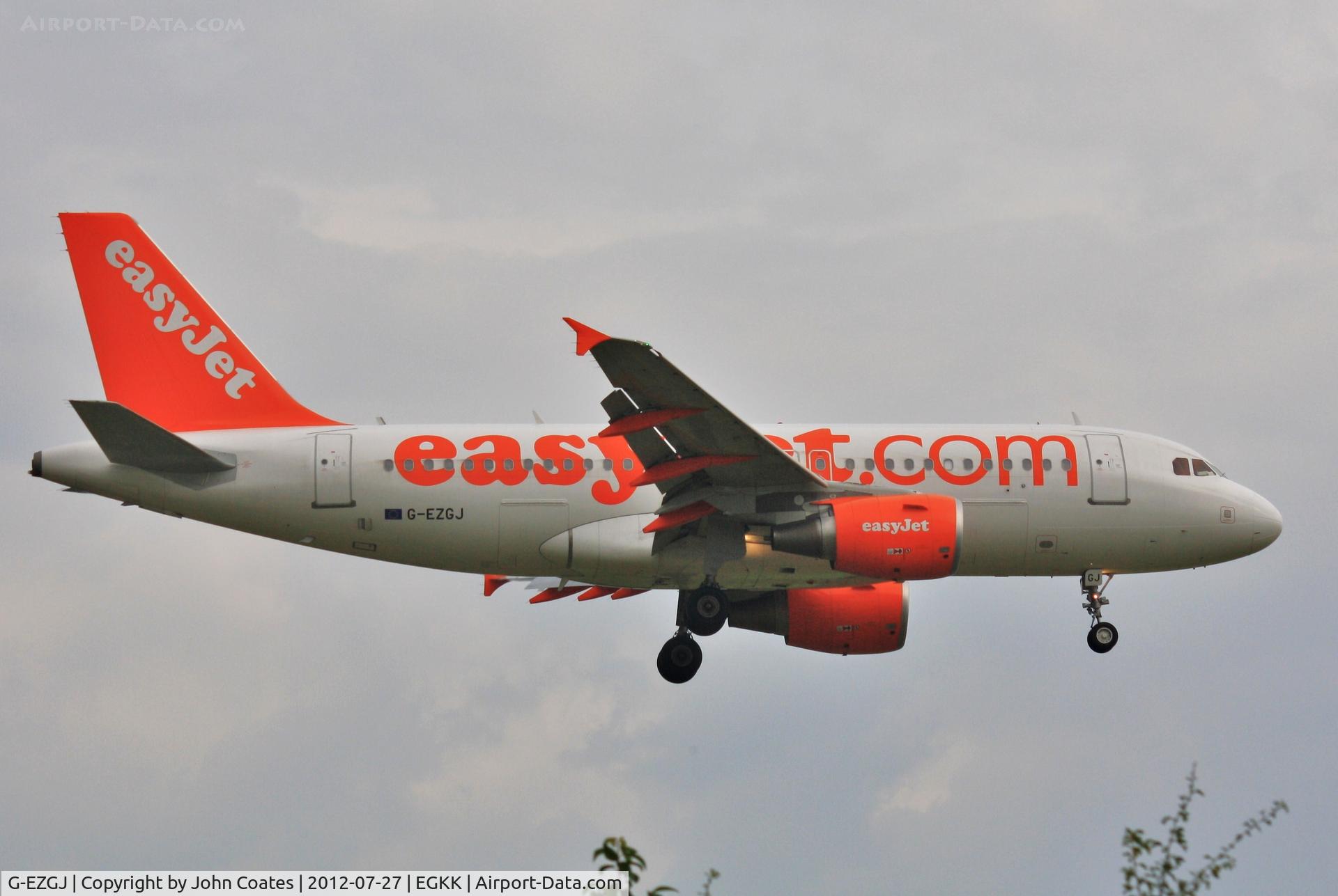 G-EZGJ, 2011 Airbus A319-111 C/N 4705, Arriving 08