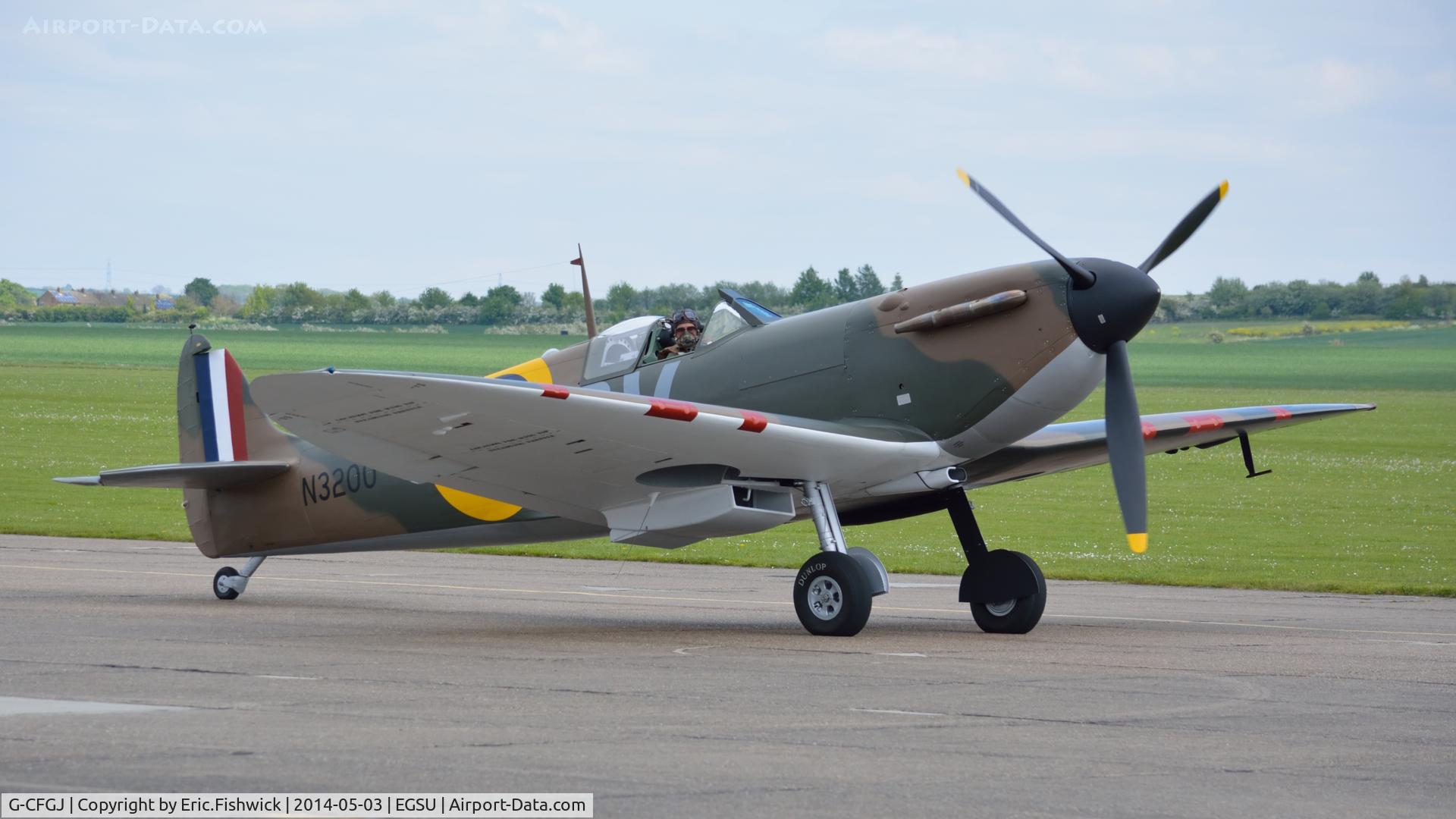 G-CFGJ, 1939 Supermarine Spitfire 1 C/N 441, 3. N3200 back from the Dunkirk beaches and now, fully restored, at IWM Duxford.