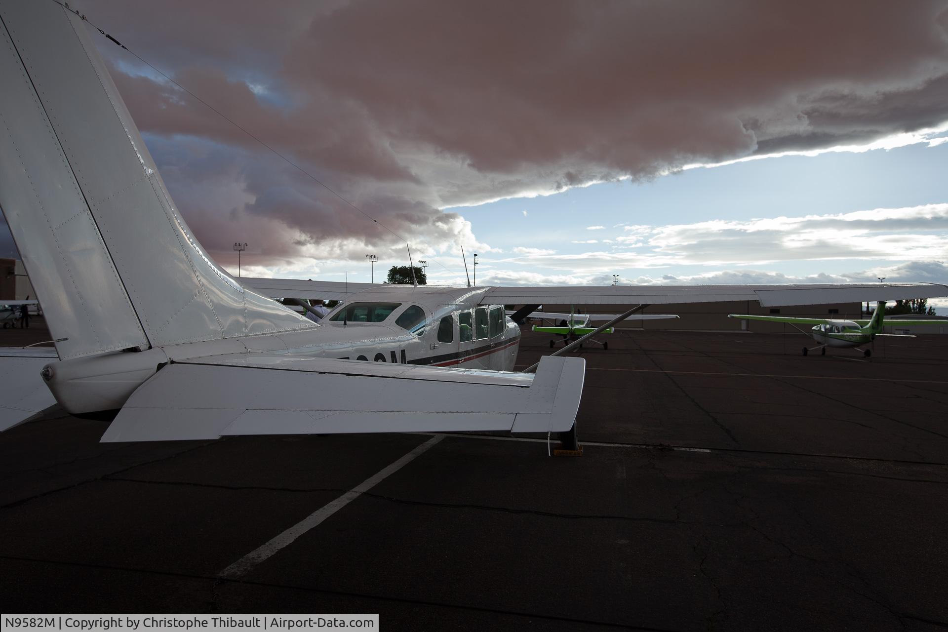 N9582M, 1981 Cessna T207A C/N 20700705, Same flight at lake powell