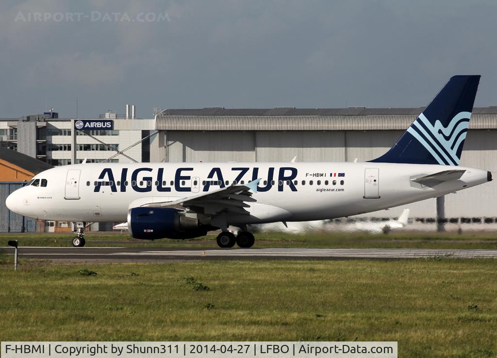 F-HBMI, 1996 Airbus A319-114 C/N 639, Ready for departure rwy 32R in new c/s
