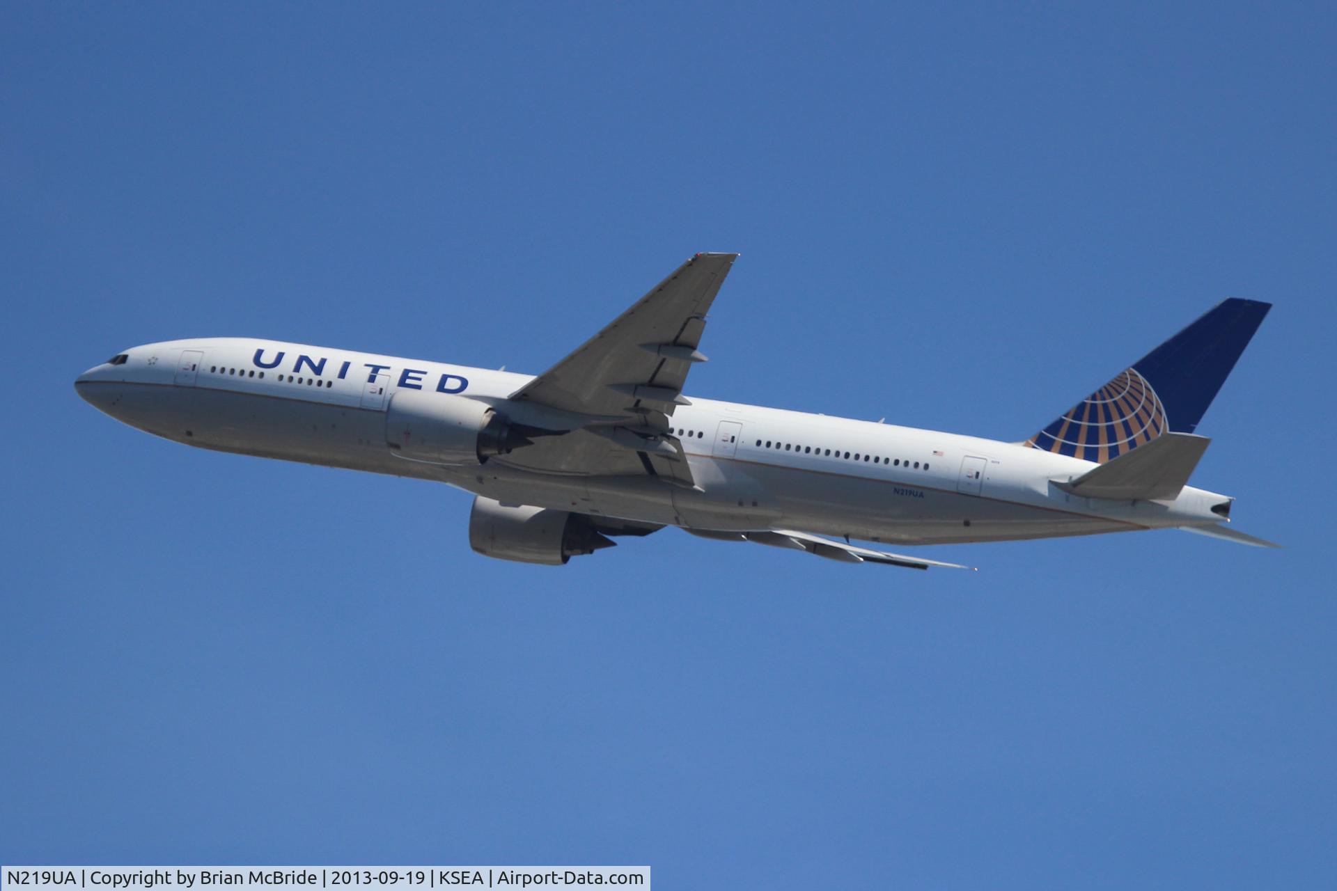 N219UA, 2001 Boeing 777-222 C/N 30551, United Airlines. 777-222ER. N219UA 2619 cn 30551 318. Seattle Tacoma - International (SEA KSEA). Image © Brian McBride. 19 Septembers 2013