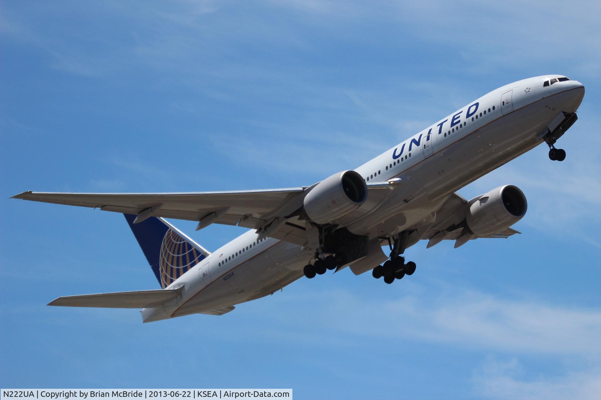 N222UA, 2001 Boeing 777-222 C/N 30553, United Airlines. 777-222ER. N222UA 2622 cn 30553 352. Seattle Tacoma - International (SEA KSEA). Image © Brian McBride. 22 June 2013