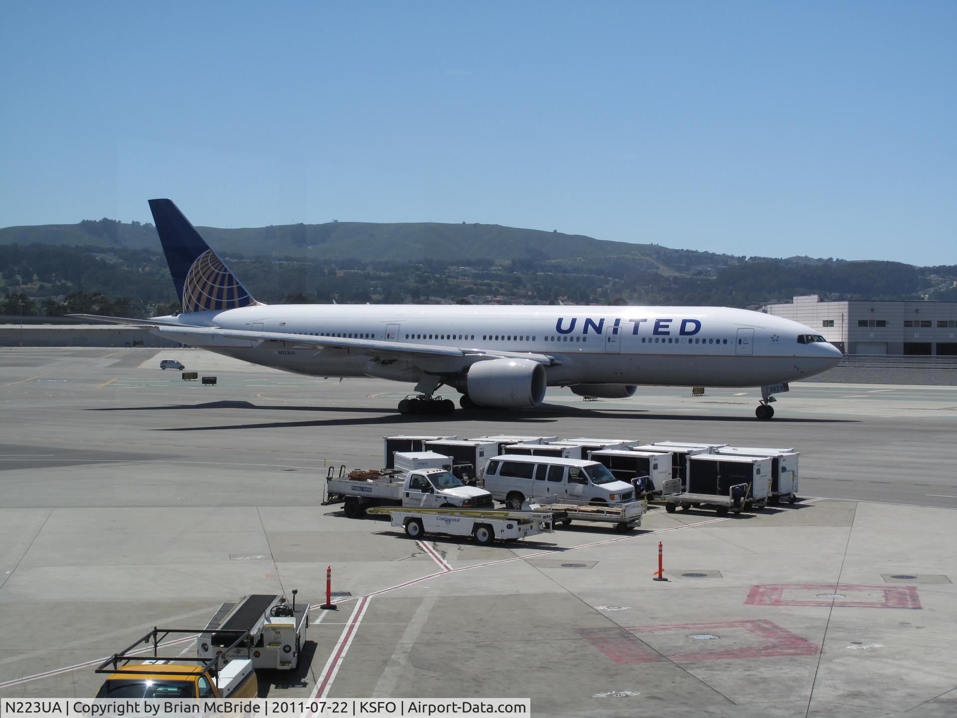N223UA, 2001 Boeing 777-222 C/N 30224, United Airlines. 777-222ER. N223UA 2123 cn 30224 357. San Francisco - International (SFO KSFO). Image © Brian McBride. 22 July 2011