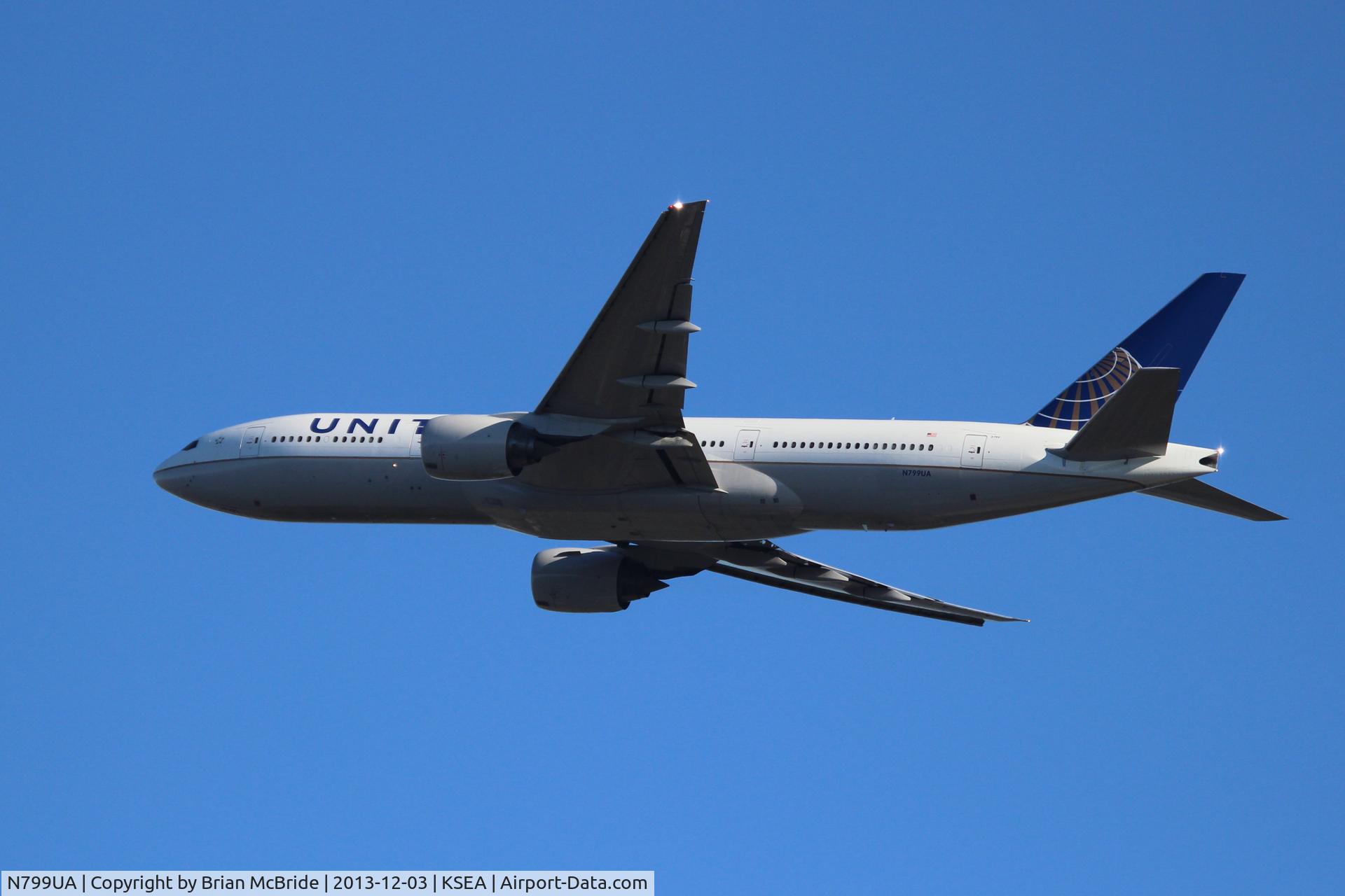 N799UA, 1998 Boeing 777-222 C/N 26926, United Airlines. 777-222ER. N799UA cn 26926 139. Seattle Tacoma - International (SEA KSEA). Image © Brian McBride. 03 December 2013