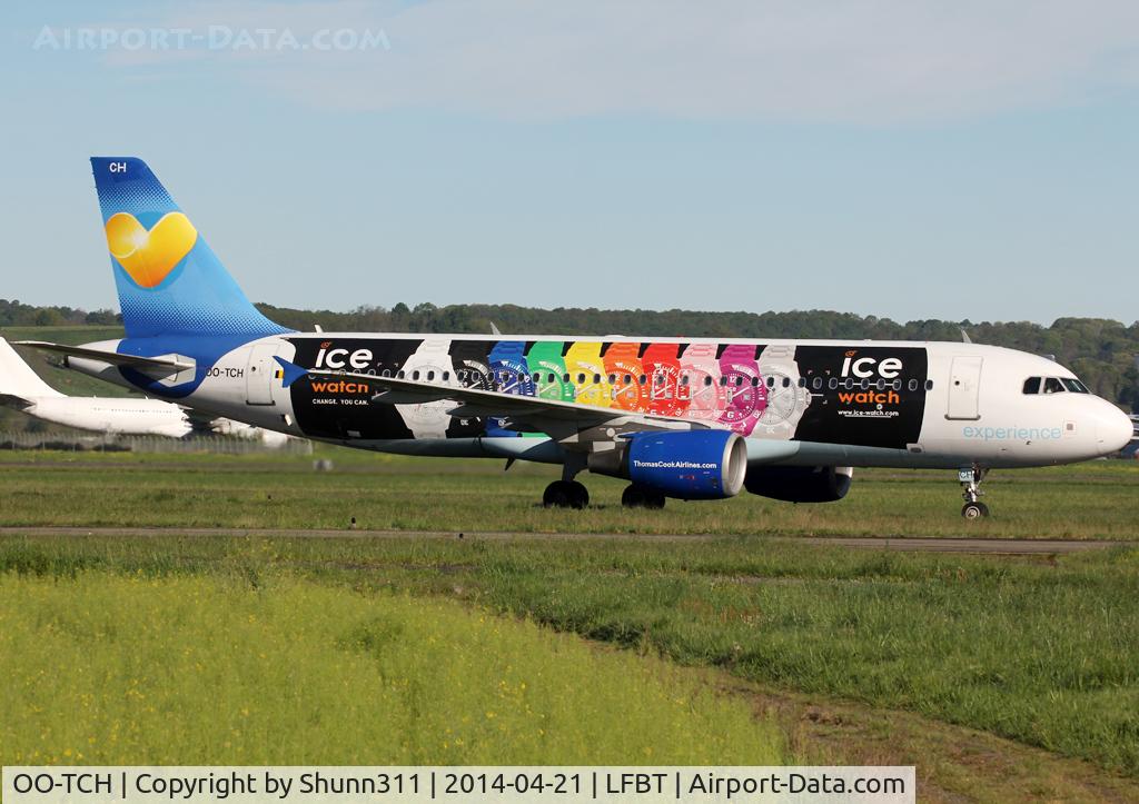 OO-TCH, 2003 Airbus A320-214 C/N 1929, Taxiing to the gate with still 'Ice Watch' special c/s but logo on tail has changed since my last pic taken last year