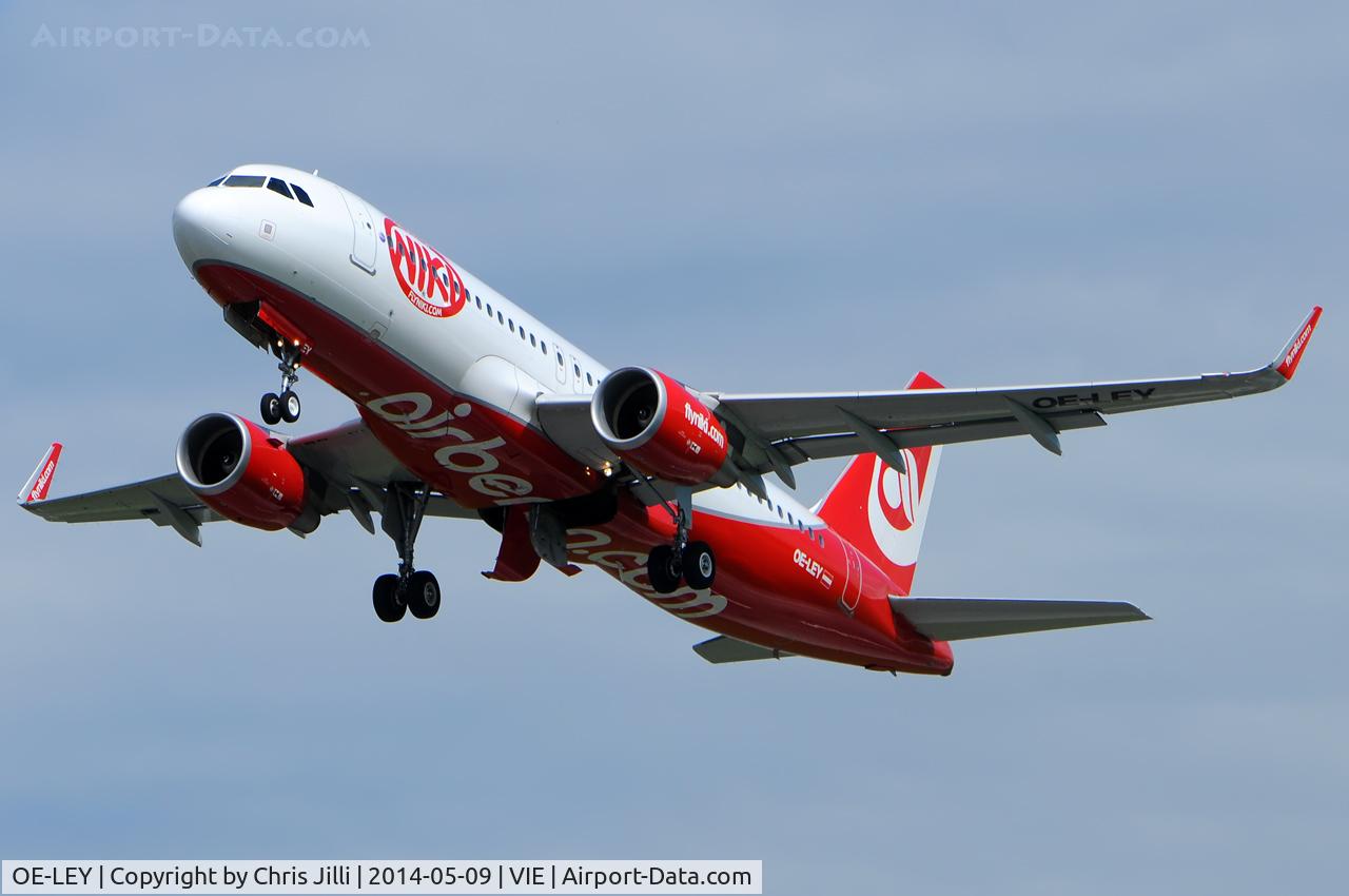 OE-LEY, 2013 Airbus A320-214 C/N 5648, Air Berlin Austria (NIKI)
