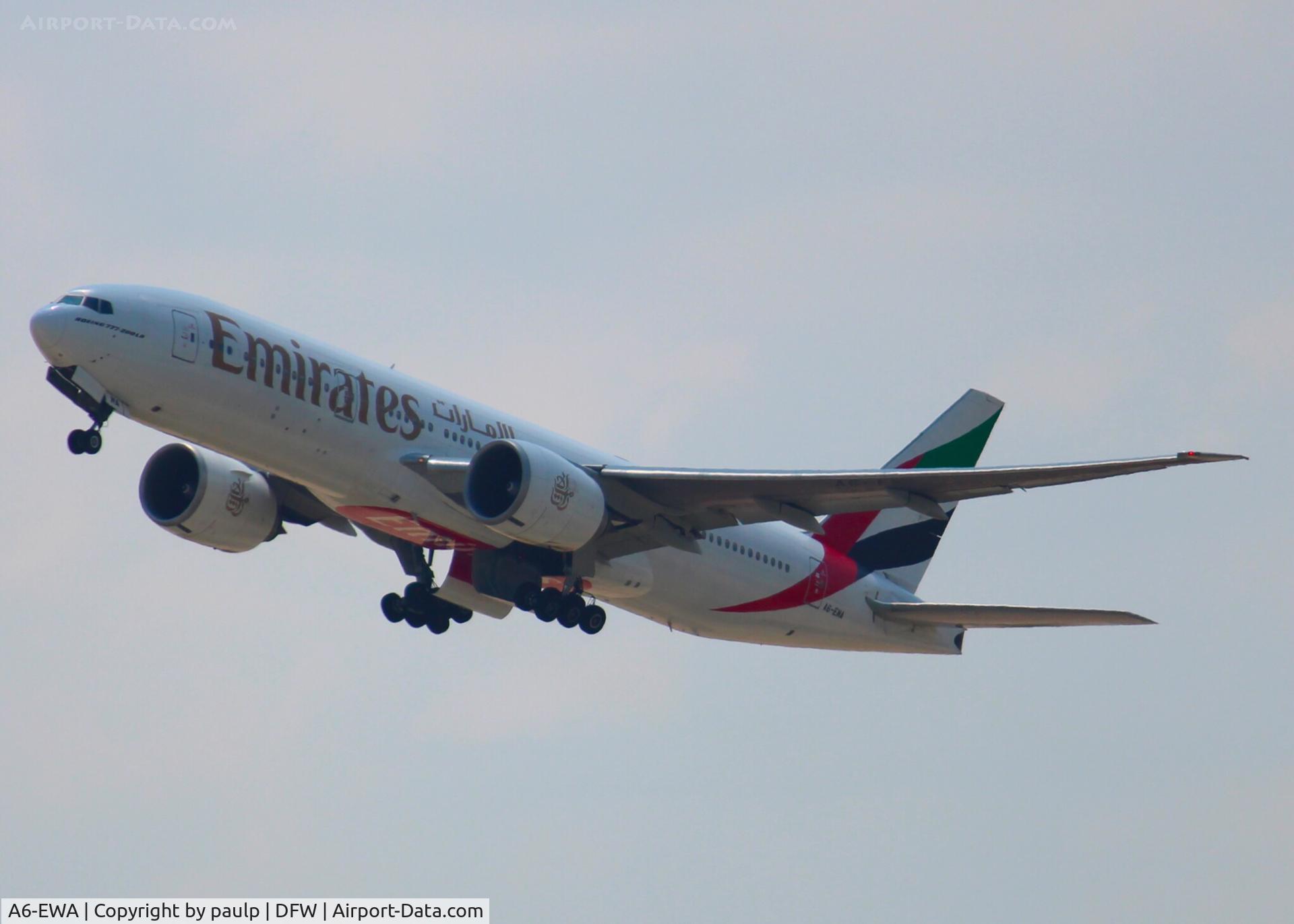 A6-EWA, 2007 Boeing 777-21H/LR C/N 35572, At DFW.