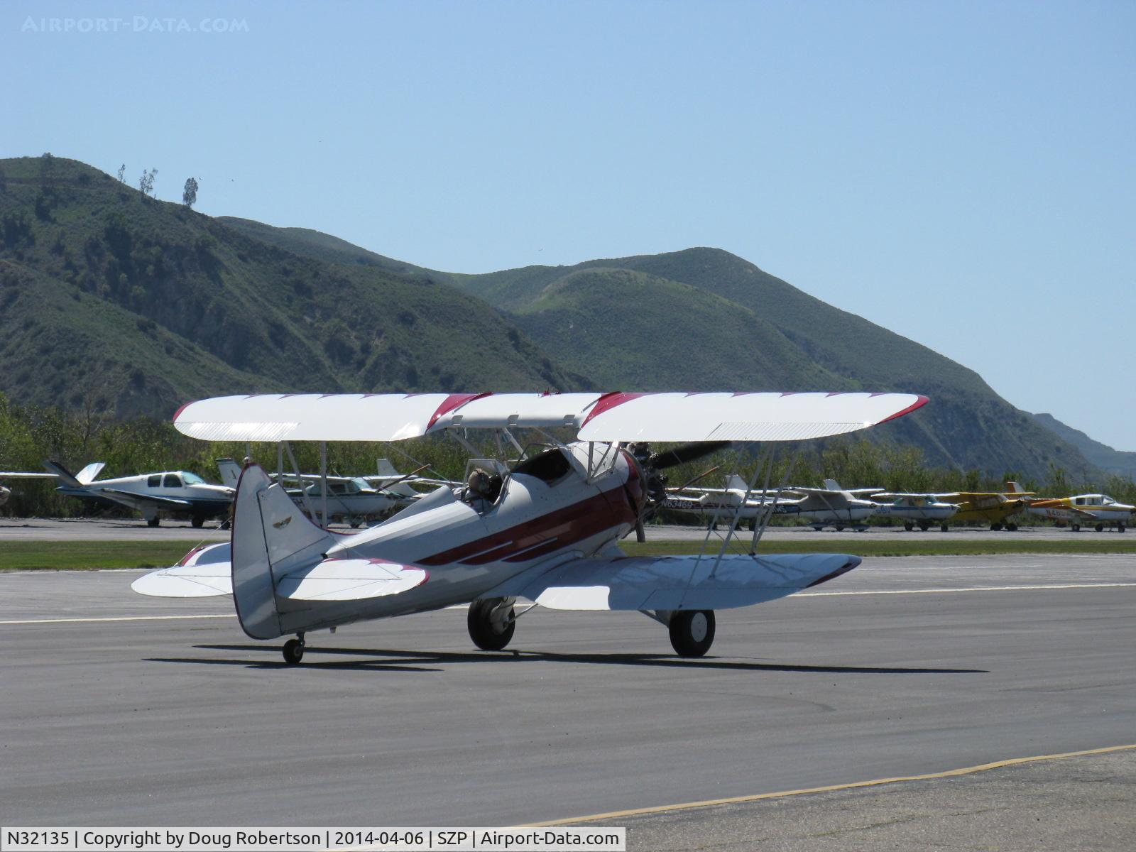 N32135, 1941 Waco UPF-7 C/N 5767, 1941 Waco, UPF-7, Continental W670 220 Hp radial, taxi