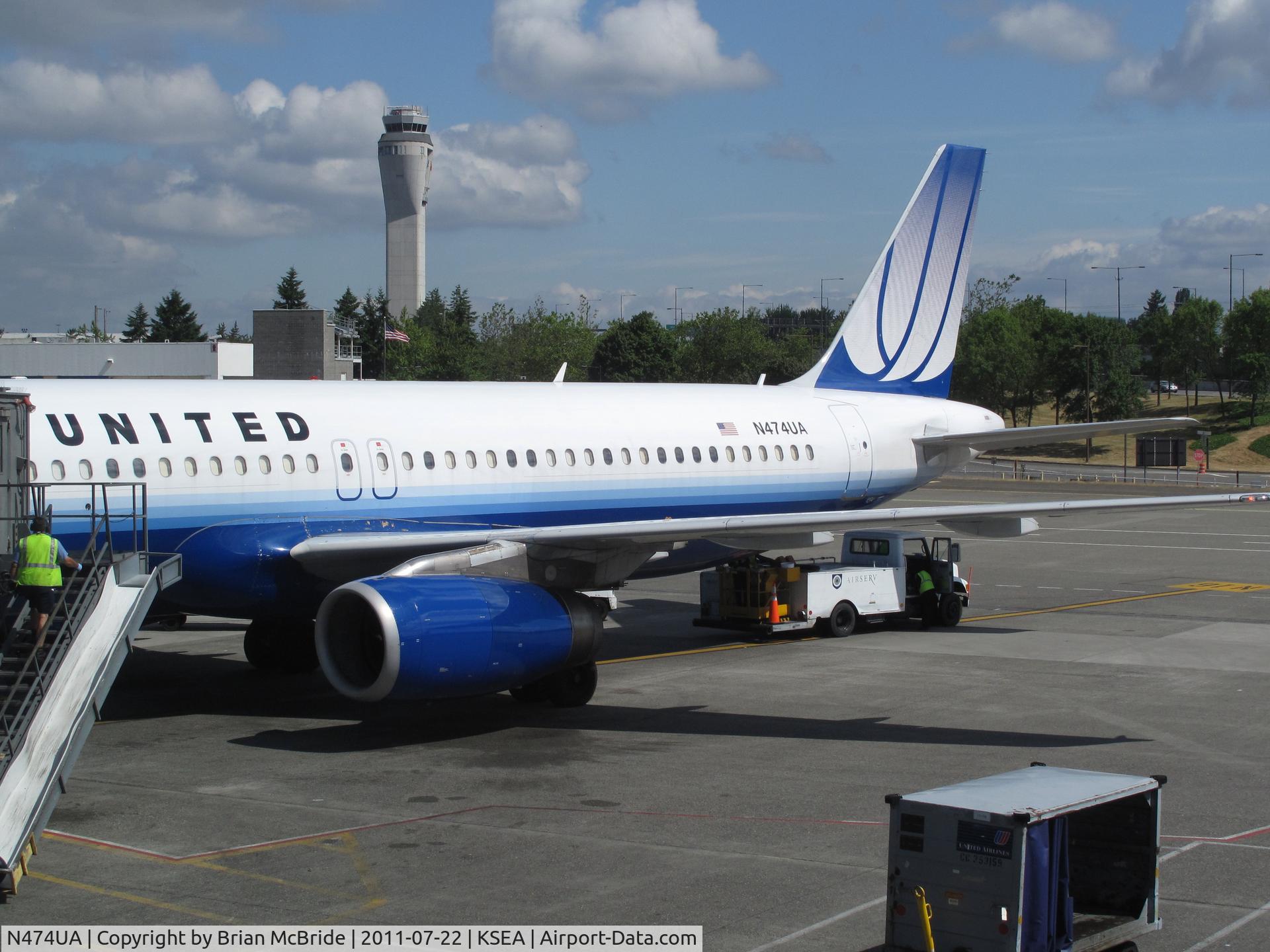 N474UA, 2001 Airbus A320-232 C/N 1475, United Airlines. A320-232. N474UA cn 1475. Seattle Tacoma - International (SEA KSEA). Image © Brian McBride. 22 July 2011
