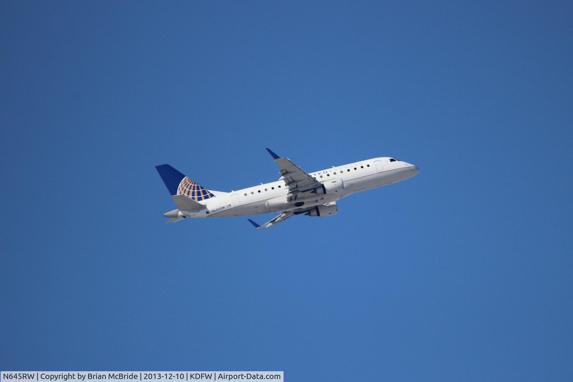N645RW, 2005 Embraer 170SE (ERJ-170-100SE) C/N 17000064, United Express (Shuttle America). Embraer ERJ-170-100SE 170SE. N645RW cn 17000064. Dallas - Fort Worth - International (DFW KDFW). Image © Brian McBride.10 December 2013