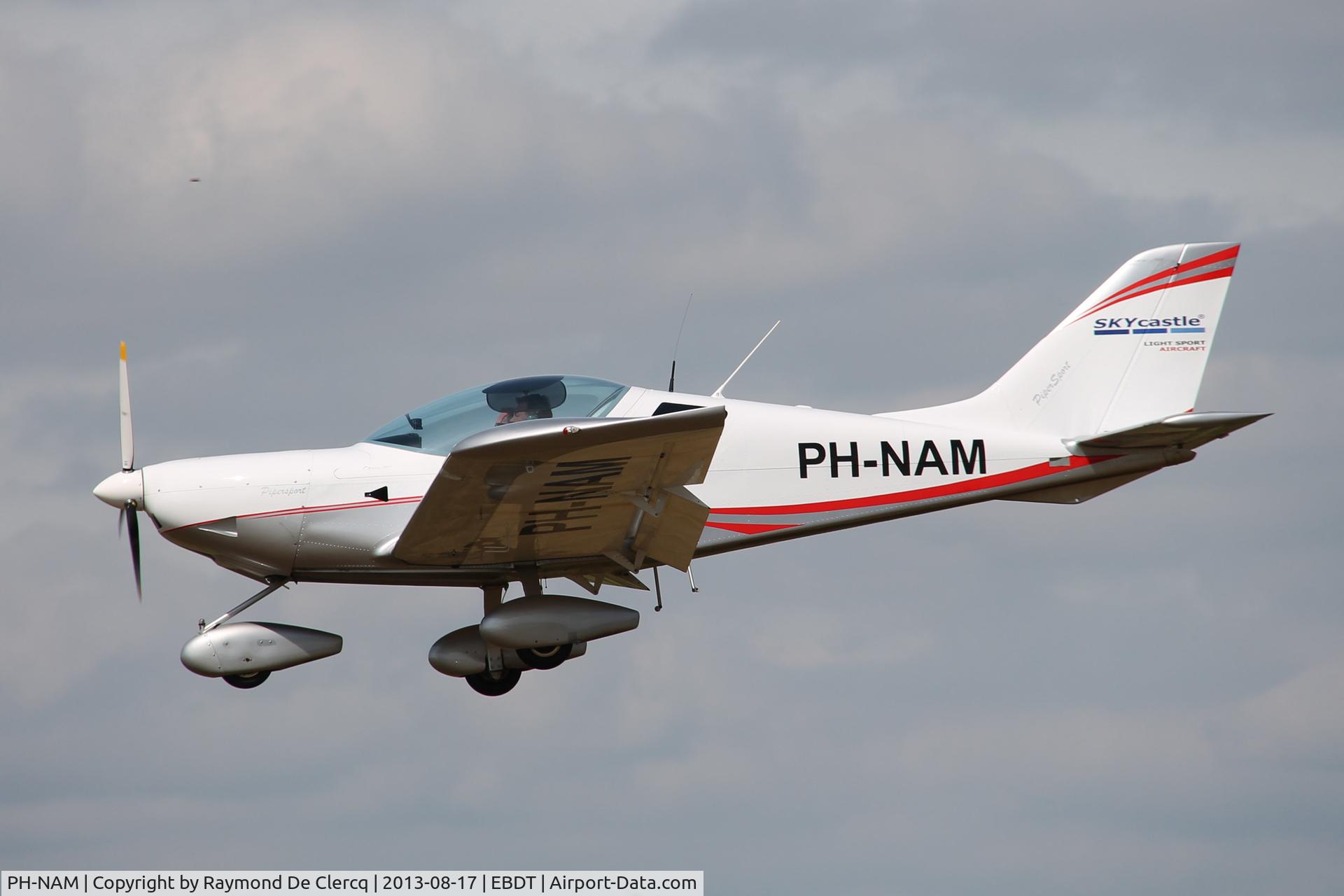 PH-NAM, 2007 CZAW SportCruiser C/N 07SC047, Landing at Schaffen Fly-inn 2013