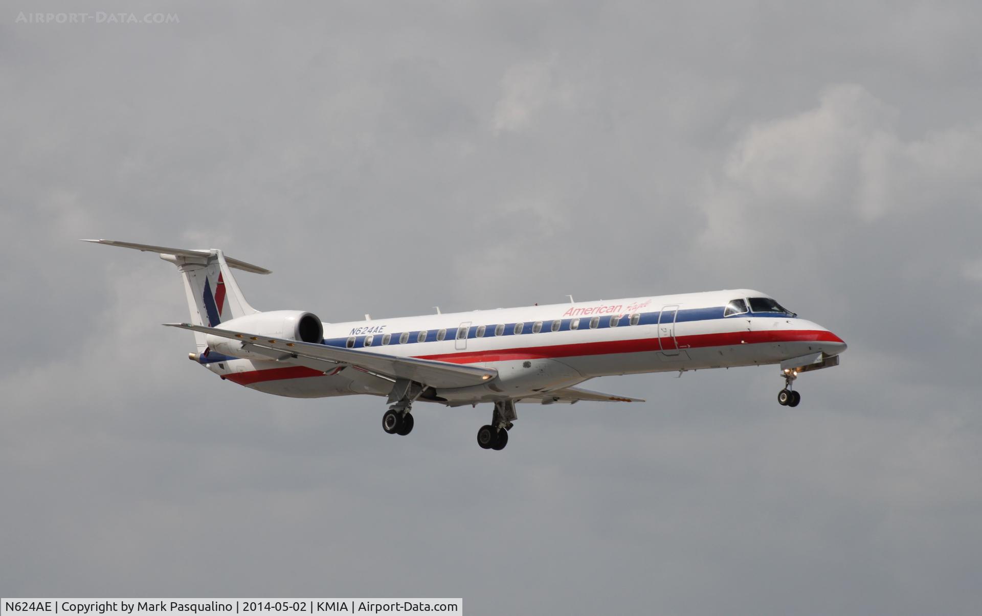 N624AE, 1999 Embraer ERJ-145LR (EMB-145LR) C/N 145111, EMB-145LR