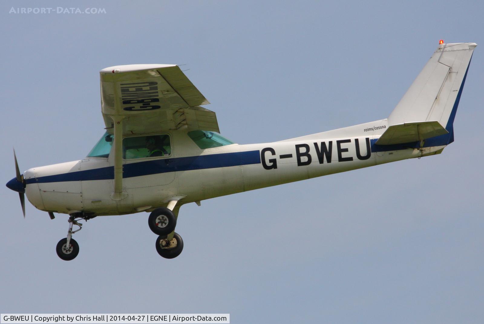 G-BWEU, 1982 Reims F152 C/N 1894, privately owned