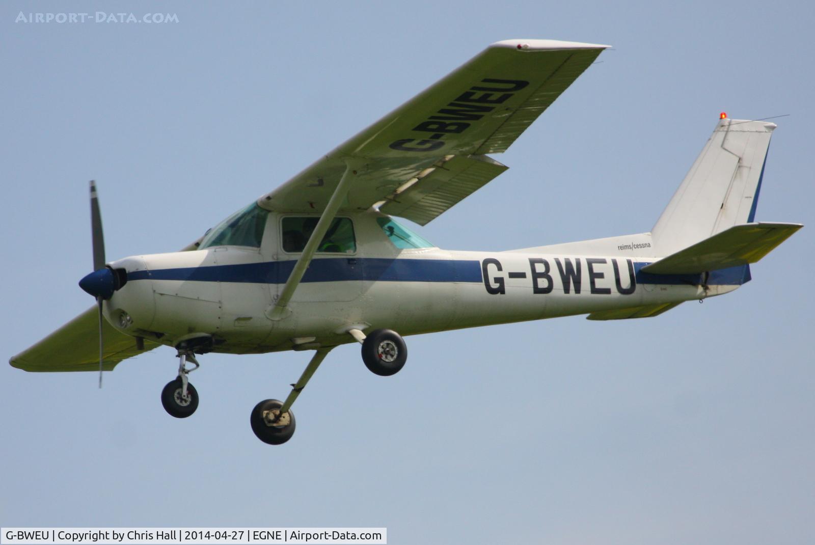 G-BWEU, 1982 Reims F152 C/N 1894, privately owned