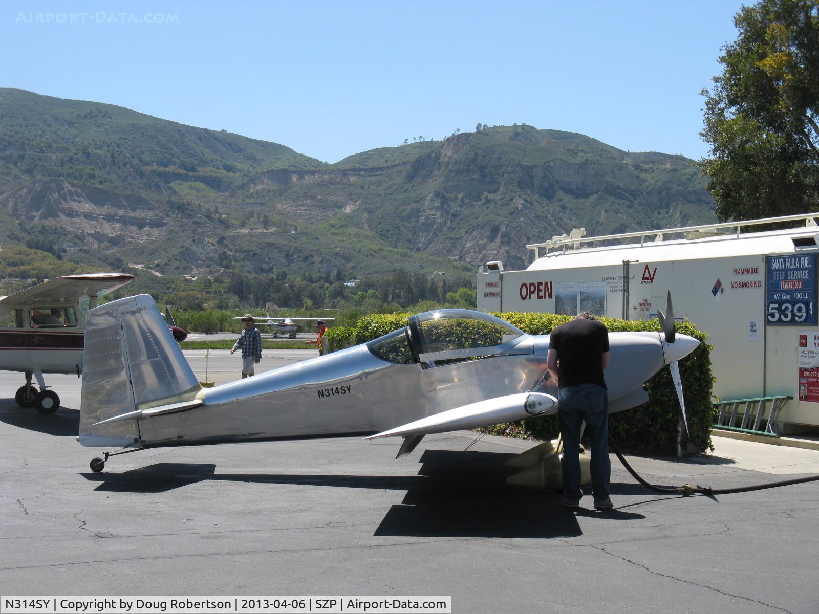 N314SY, 2013 Vans RV-7 C/N 72973, 2013 Deas VAN's RV-7, Lycoming IO-360-B1B 180 Hp, refueling