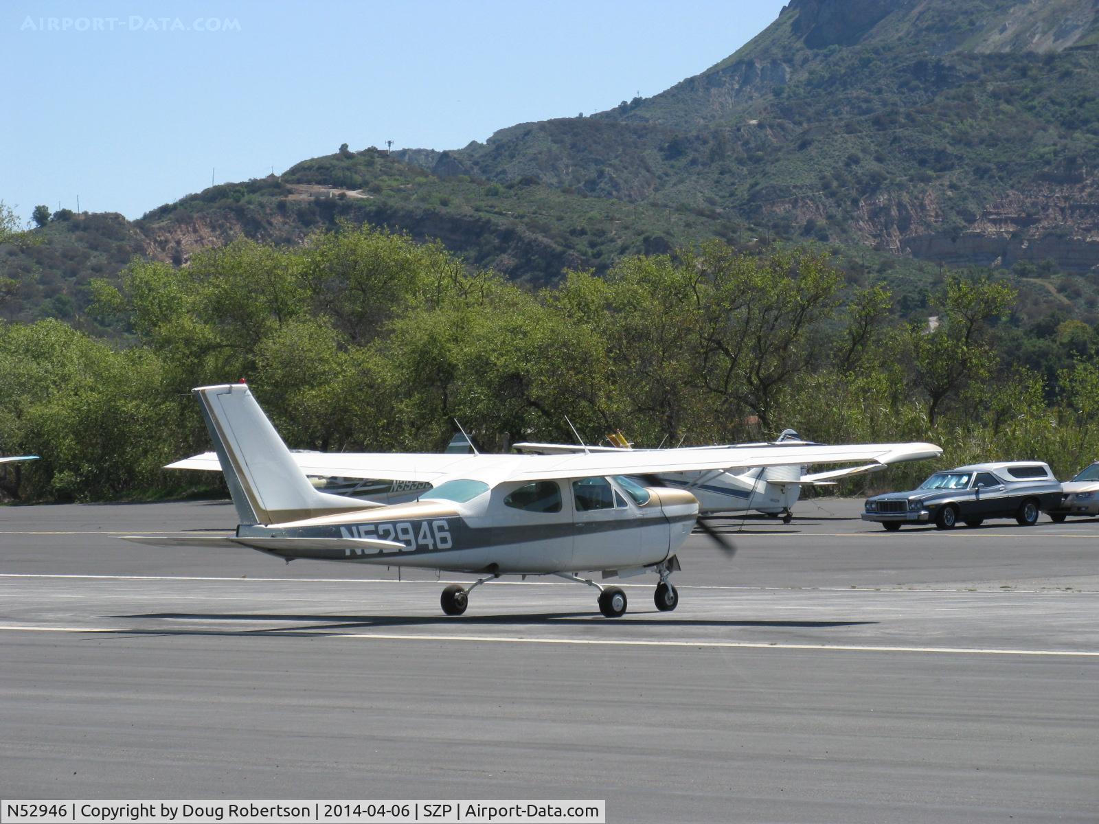 N52946, 1977 Cessna 177RG Cardinal C/N 177RG1317, 1977 Cessna 177RG CARDINAL, Lycoming IO-360-A1B6D 200 Hp, taxi across 22