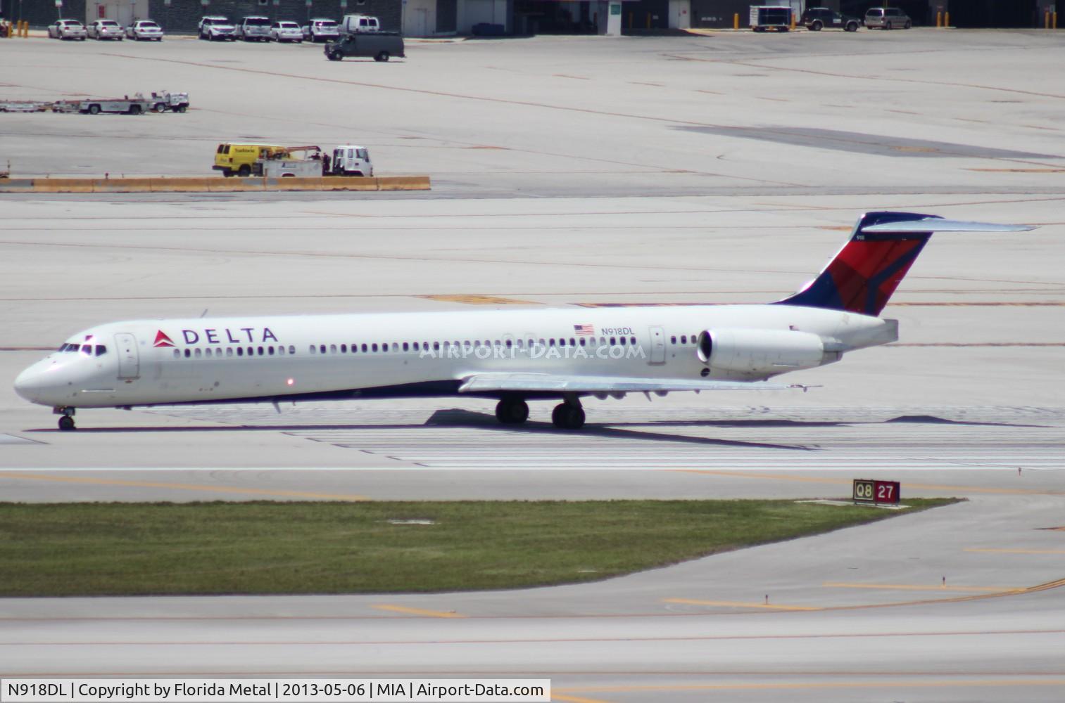 N918DL, 1988 McDonnell Douglas MD-88 C/N 49583, Delta MD-88