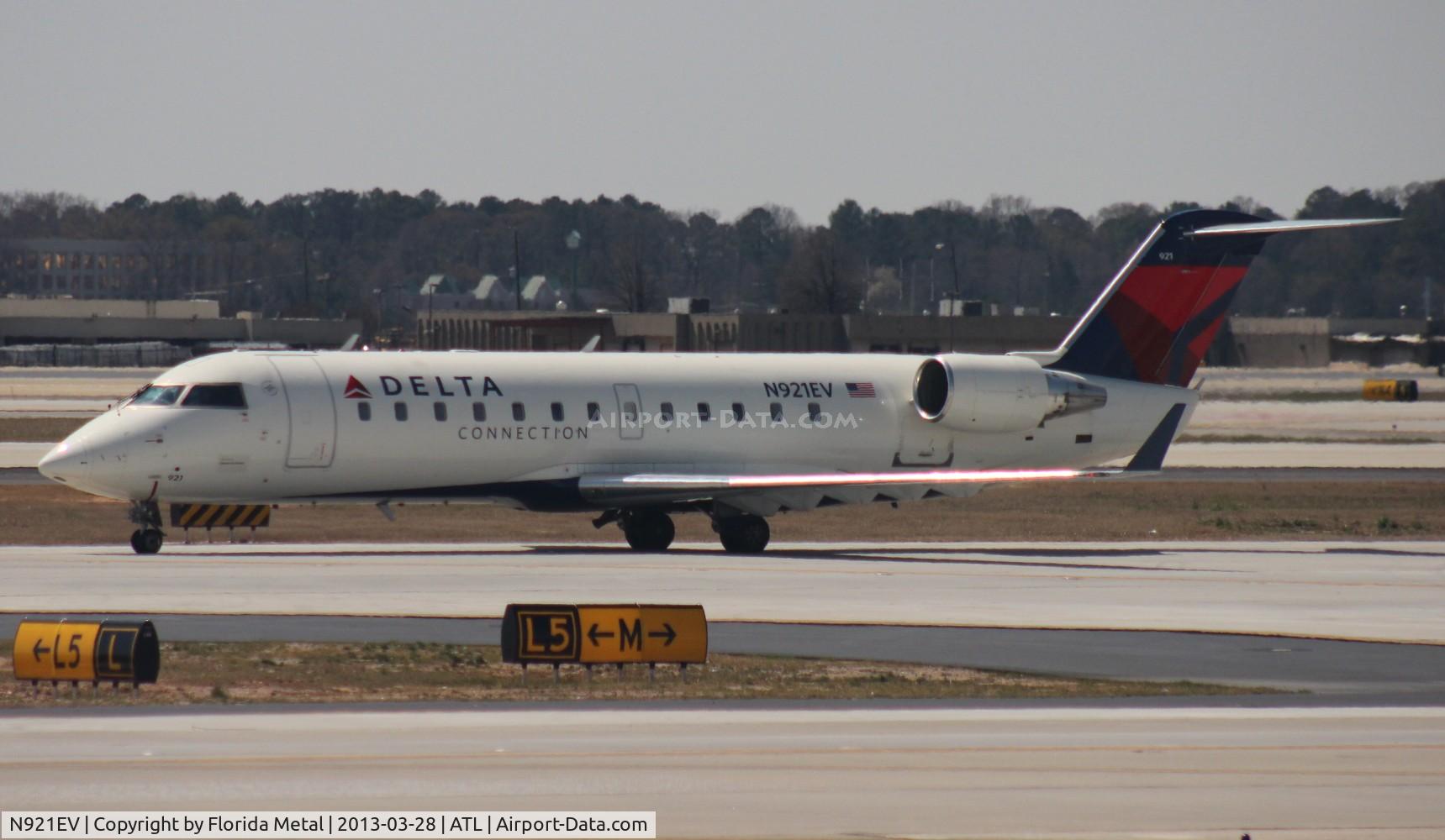 N921EV, 2003 Bombardier CRJ-200ER (CL-600-2B19) C/N 7819, ASA CRJ-200