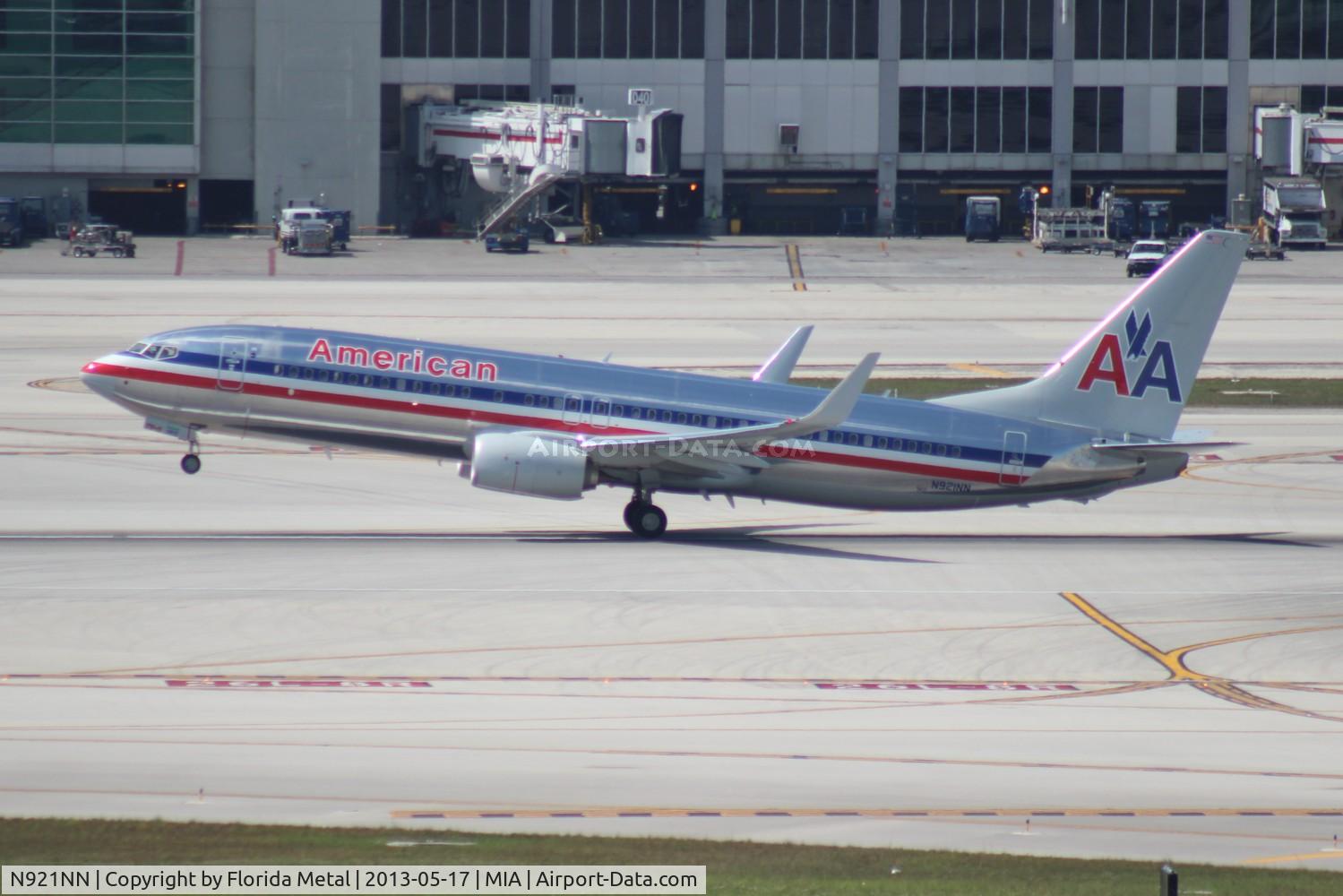 N921NN, 2013 Boeing 737-823 C/N 33229, American 737-800
