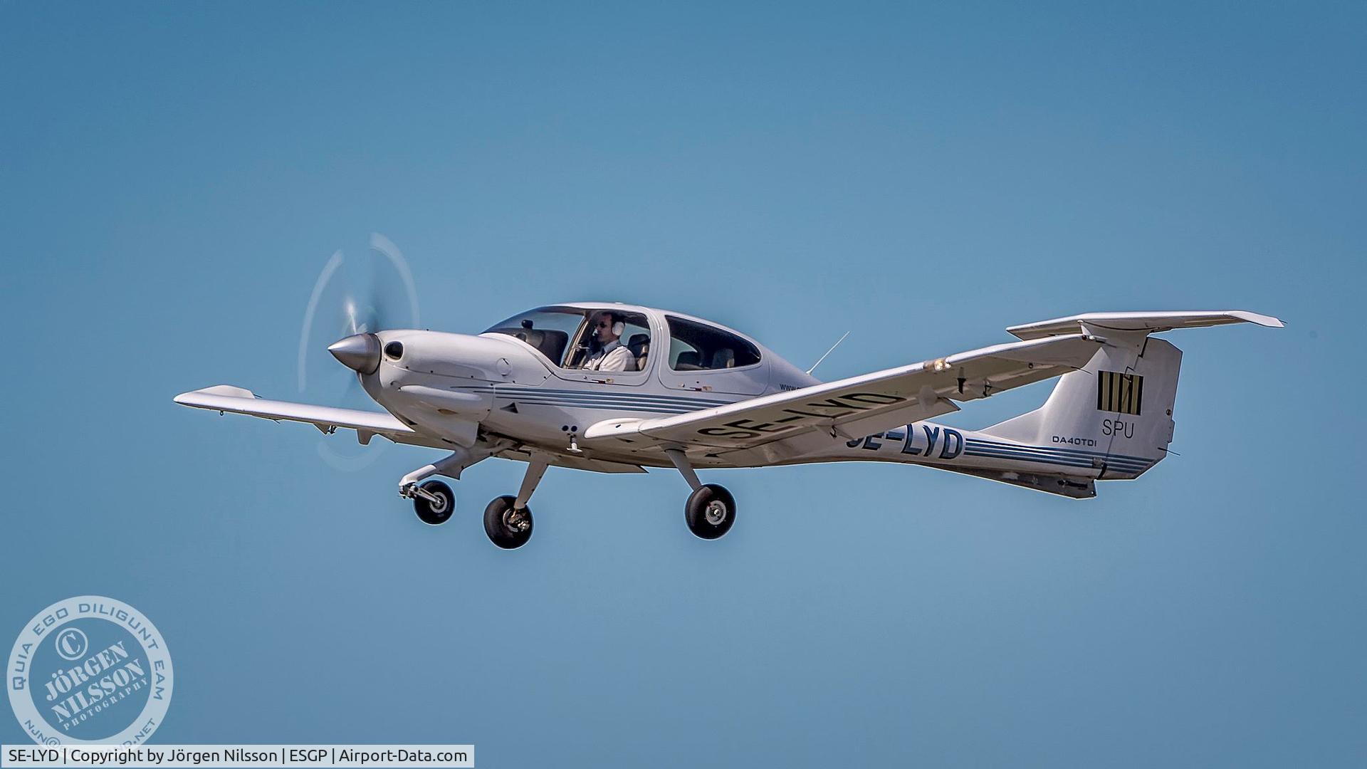 SE-LYD, Diamond DA-40D Diamond Star C/N D4.126, SE-LYD