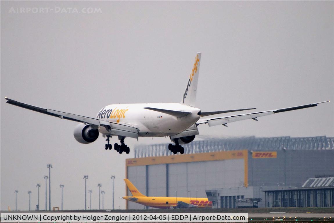 UNKNOWN, Miscellaneous Various C/N unknown, Inbound traffic with final on rwy 08R......