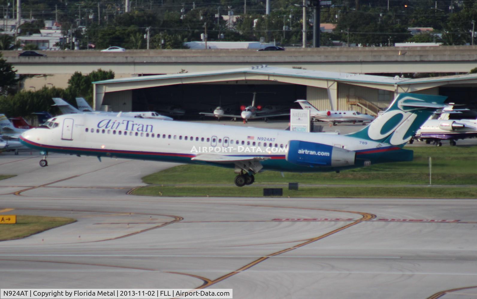 N924AT, 2000 Boeing 717-200 C/N 55080, Air Tran 717