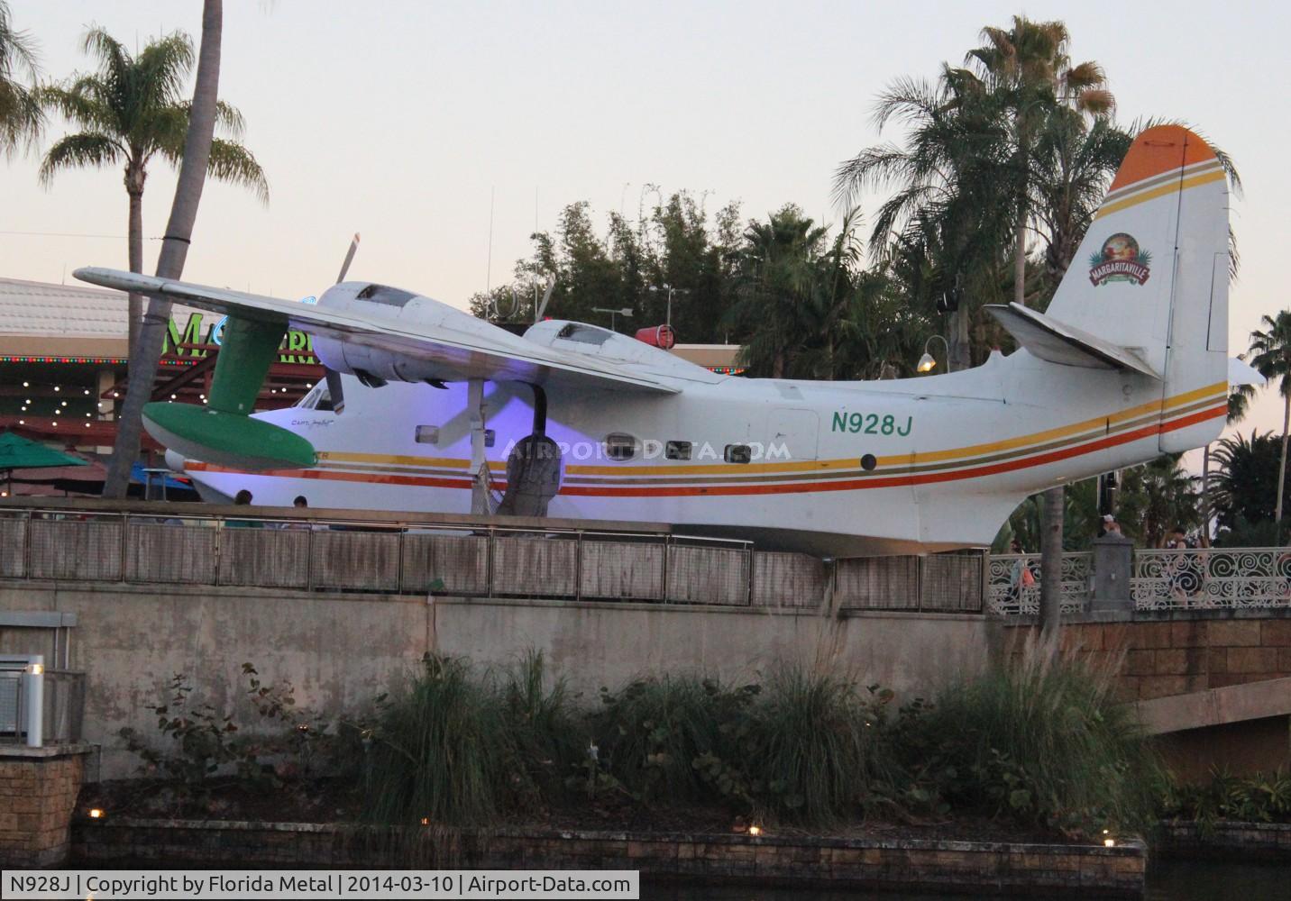 N928J, 1954 Grumman HU-16C (UF-1) Albatross C/N G-401, Grumman HU-16C Albatross owned by singer Jimmy Buffett located at Universal City Walk in front of Buffett's Margaritaville Restaurant
