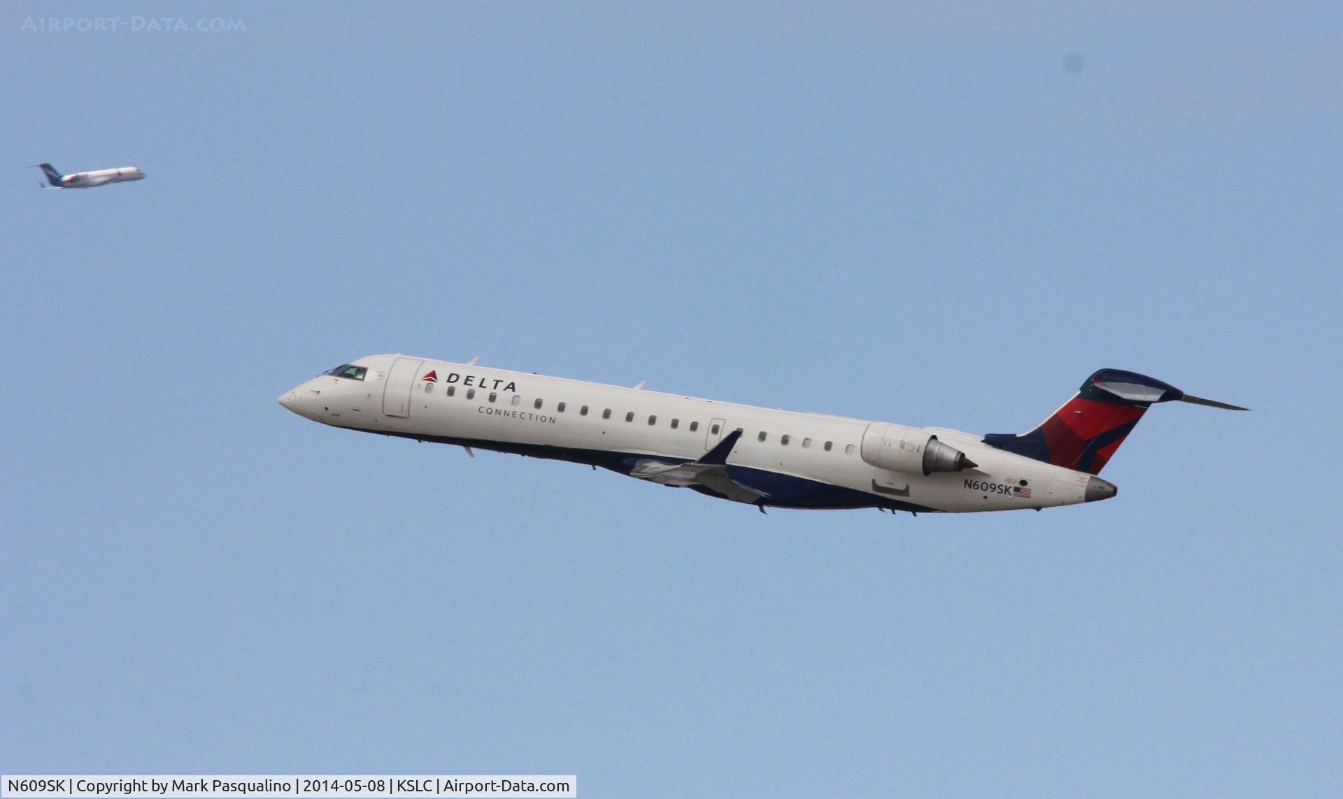 N609SK, 2002 Bombardier CRJ-701 (CL-600-2C10) Regional Jet C/N 10020, CL-600-2C10