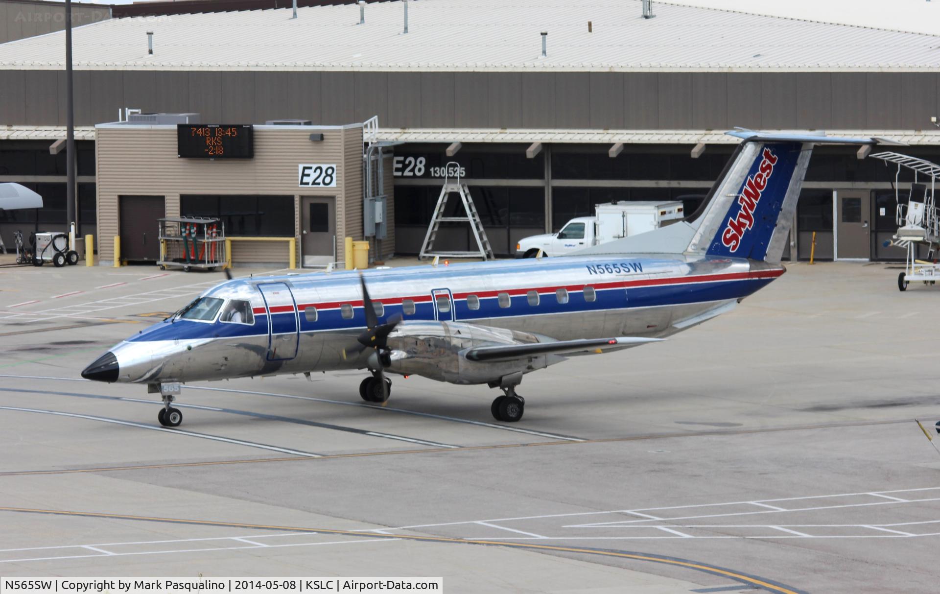 N565SW, 1998 Embraer EMB-120ER Brasilia C/N 120340, EMB-120