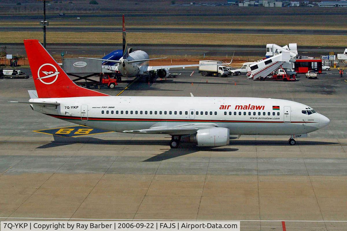 7Q-YKP, 1991 Boeing 737-33A C/N 25056, Boeing 737-33A [25056] (Air Malawi) Johannesburg Int~ZS 22/09/2006
