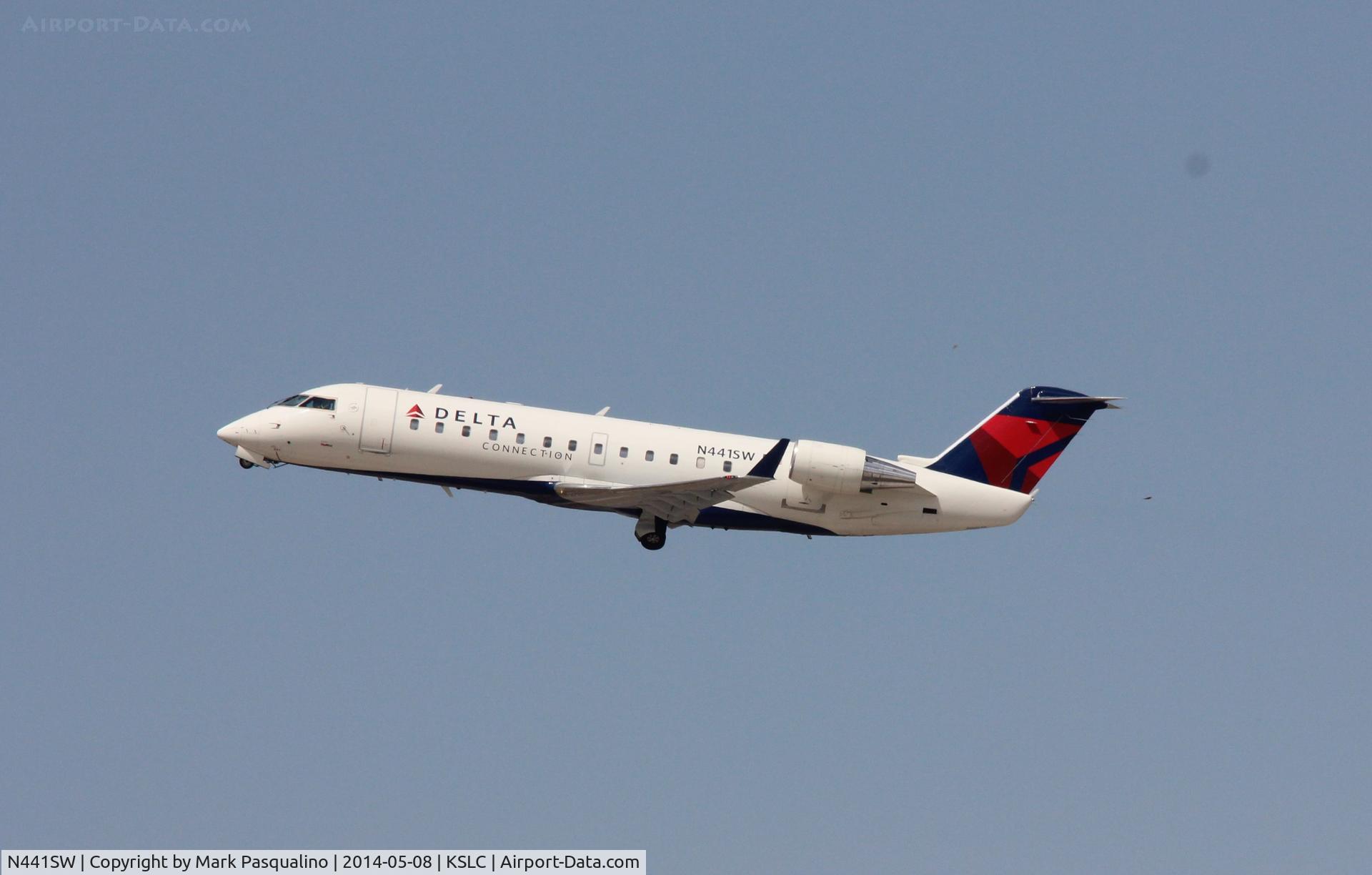 N441SW, 2002 Bombardier CRJ-200LR (CL-600-2B19) C/N 7602, CL-600-2B19