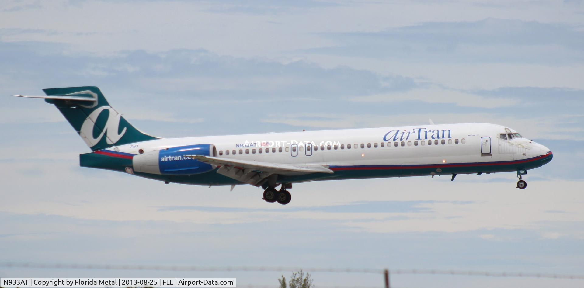 N933AT, 2000 Boeing 717-200 C/N 55071, Air Tran 717
