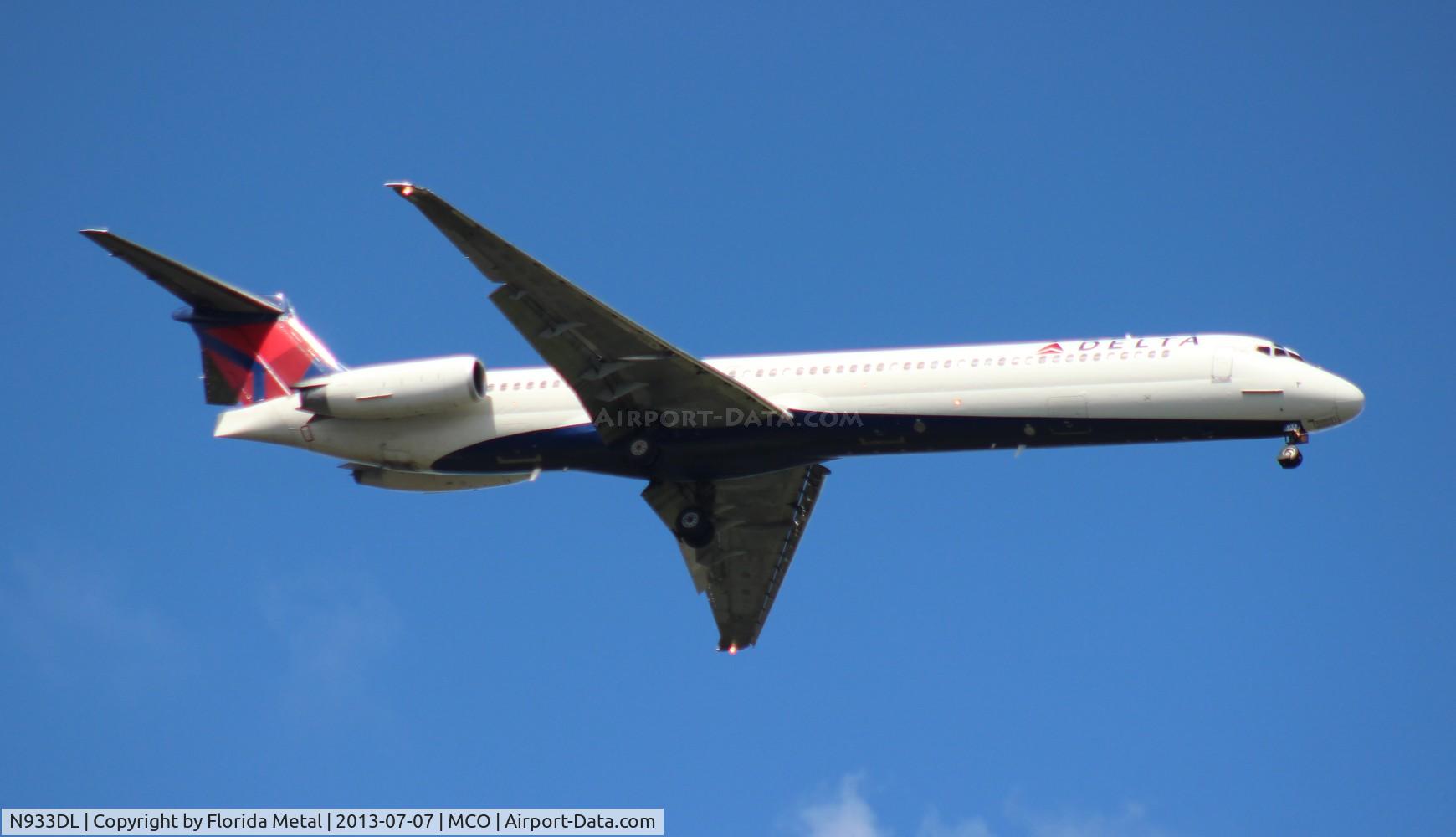 N933DL, 1989 McDonnell Douglas MD-88 C/N 49720, Delta MD-88