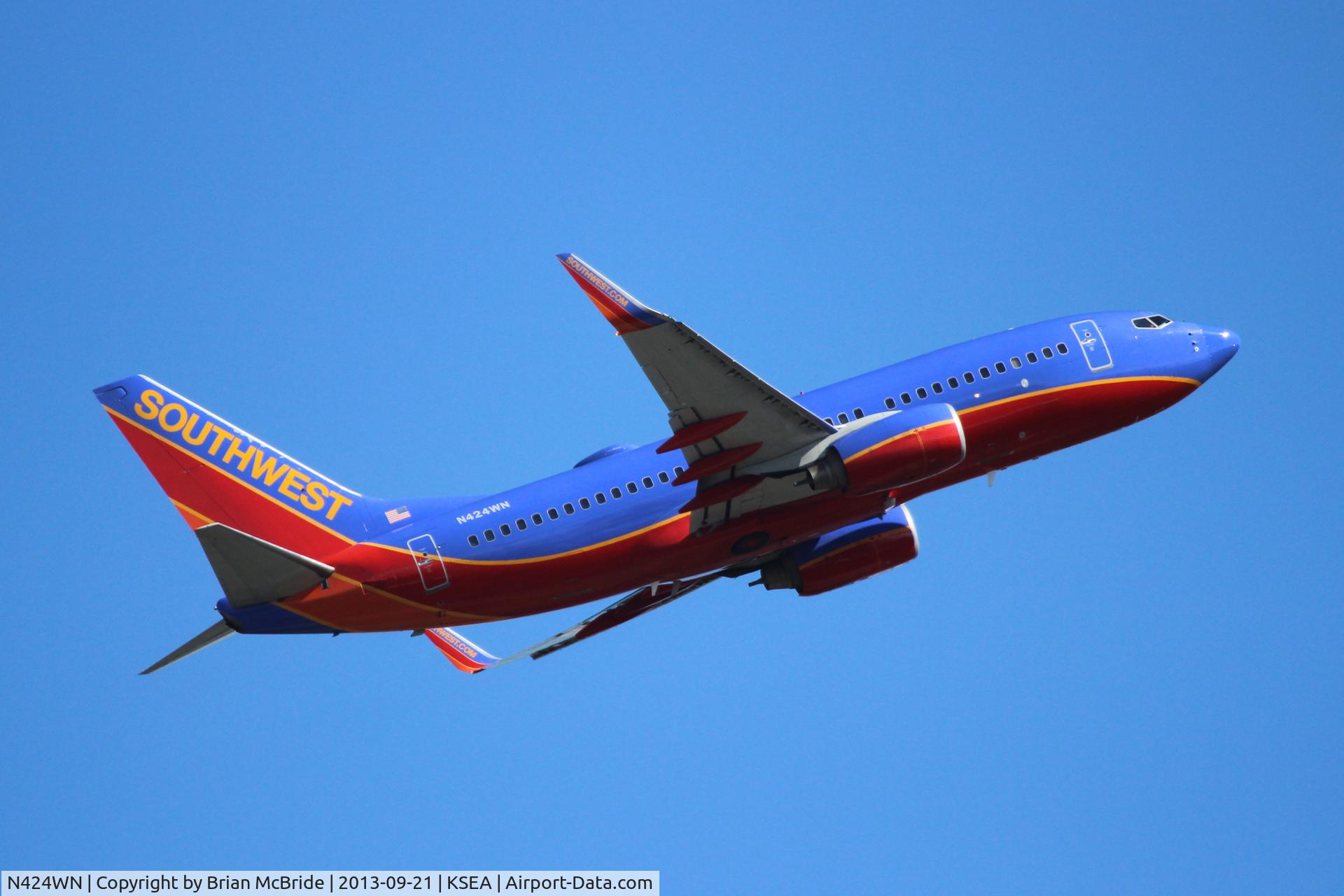 N424WN, 2002 Boeing 737-7H4 C/N 29828, Southwest Airlines. 737-7H4. N424WN cn 29828 1105. Seattle Tacoma - International (SEA KSEA). Image © Brian McBride. 21 September 2013