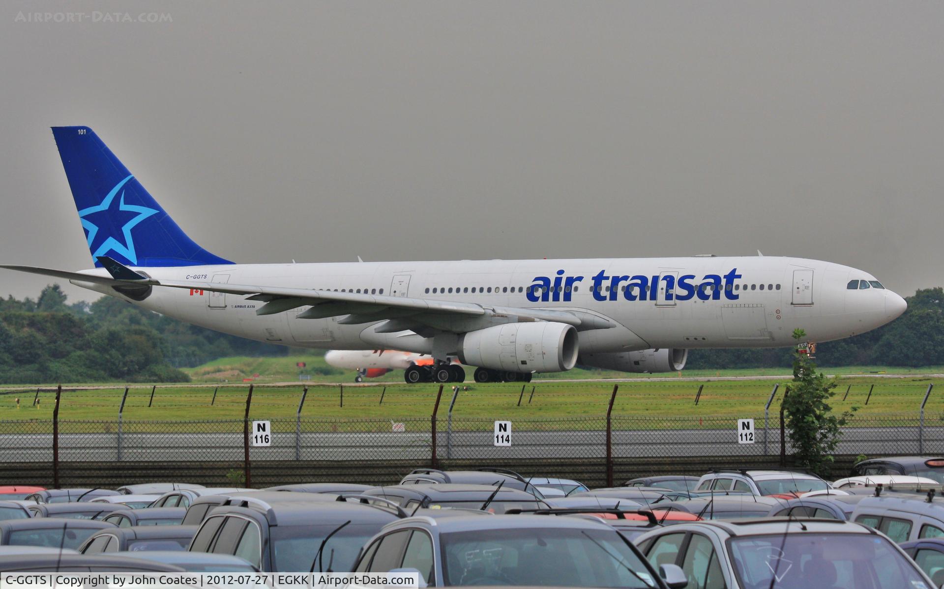 C-GGTS, 1999 Airbus A330-243 C/N 250, Lining up 08